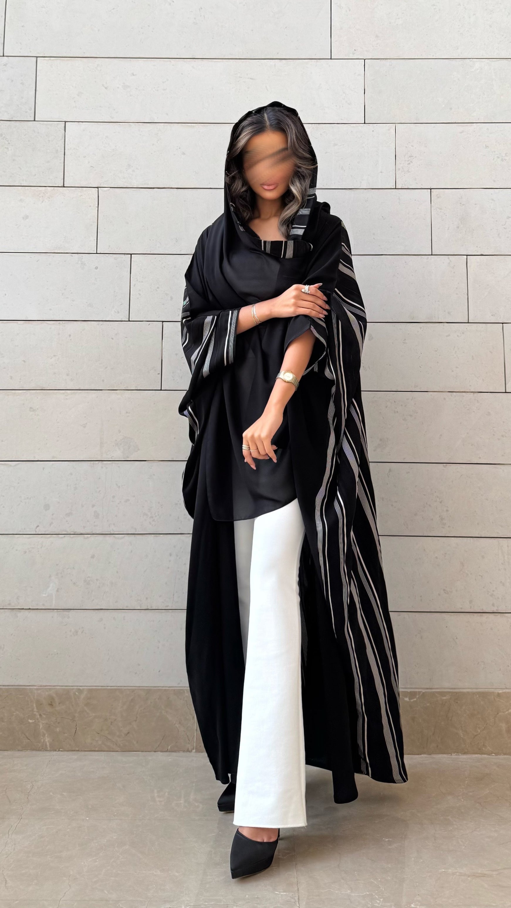 MW645 - Light Crepe Standing with Jacquard Half-Cloche