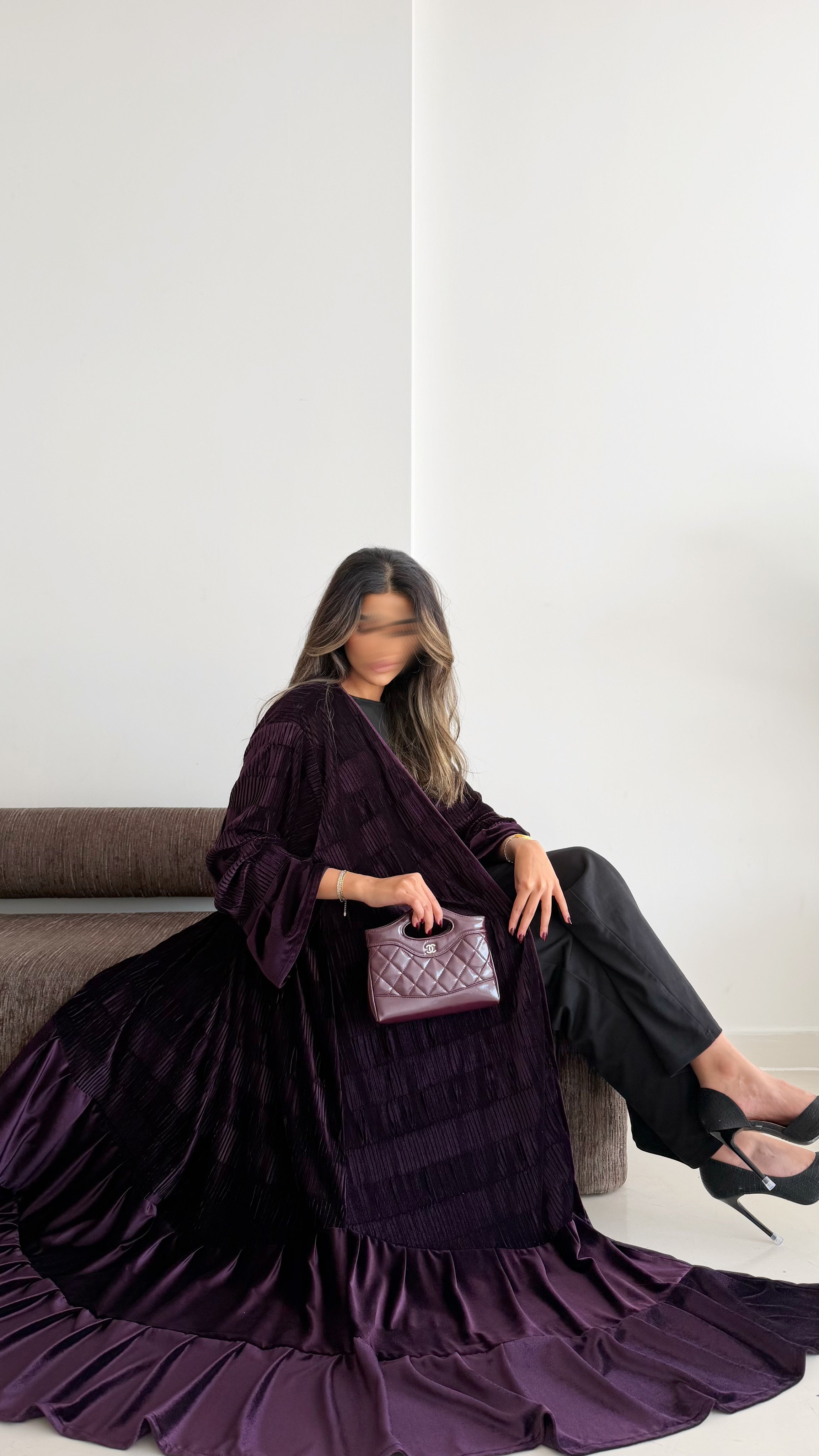 MW645 - Light Crepe Standing with Jacquard Half-Cloche