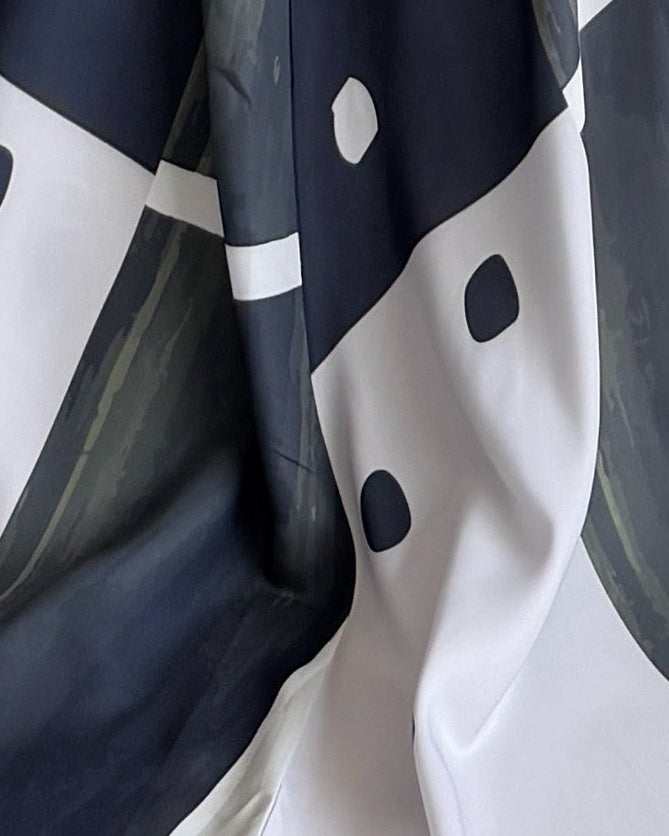 MWT1205 - عباية منقطة | Polka Dot Abaya - Aya