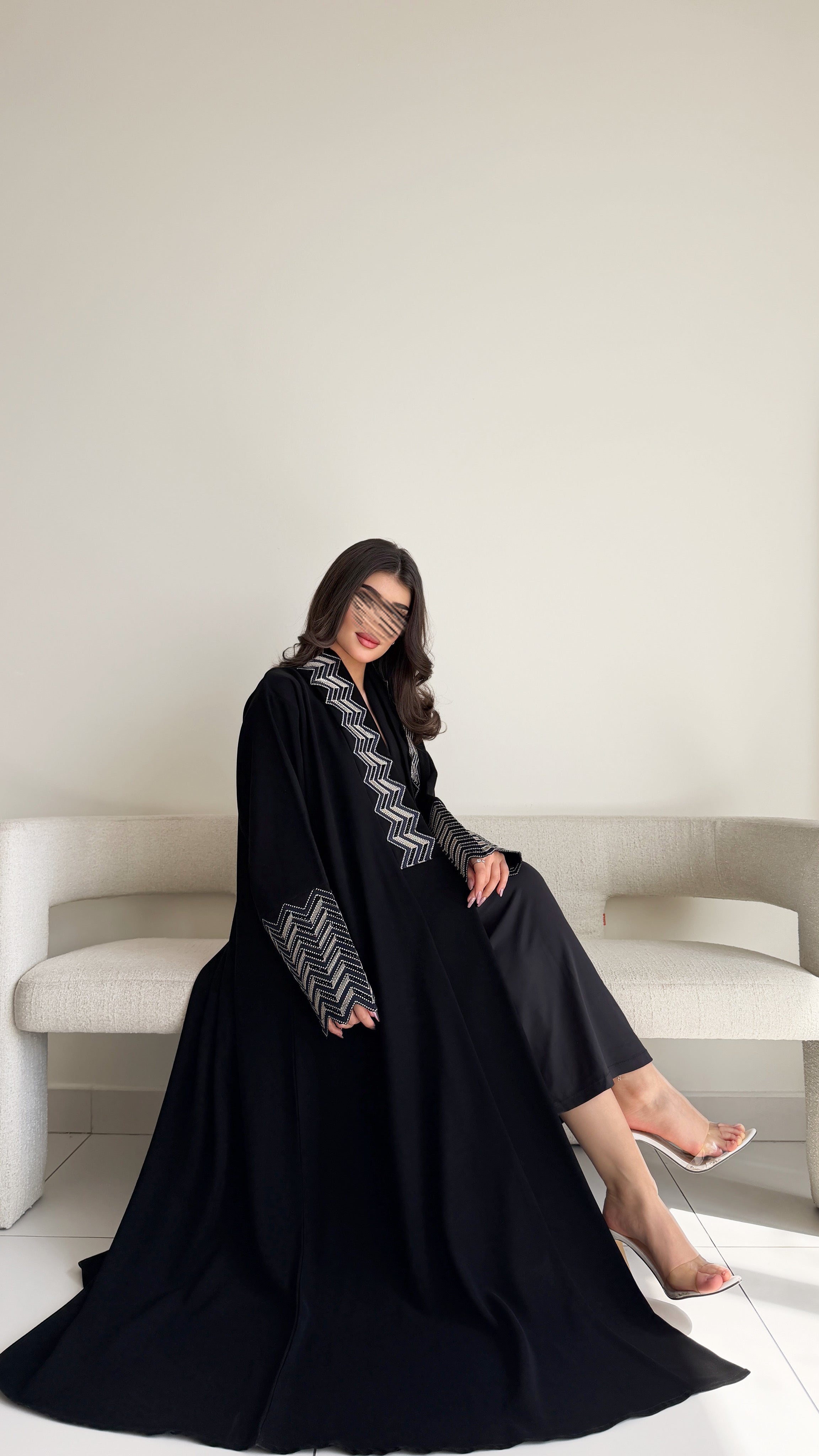 MW2094 - عباية ملكي بقصة نص كلوش عصرية - Aya