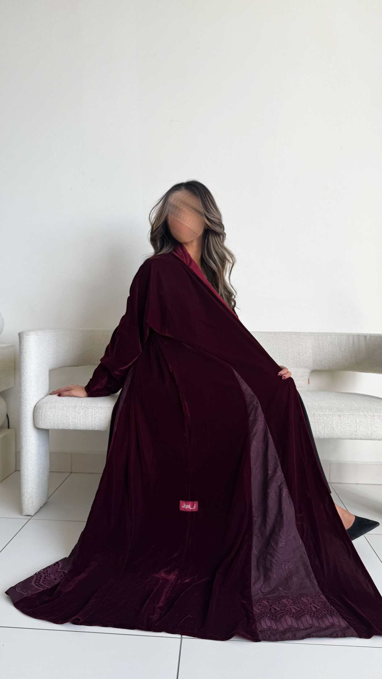 MWT532 - عباية عنابي مع تدخيلة دانتيل - Aya