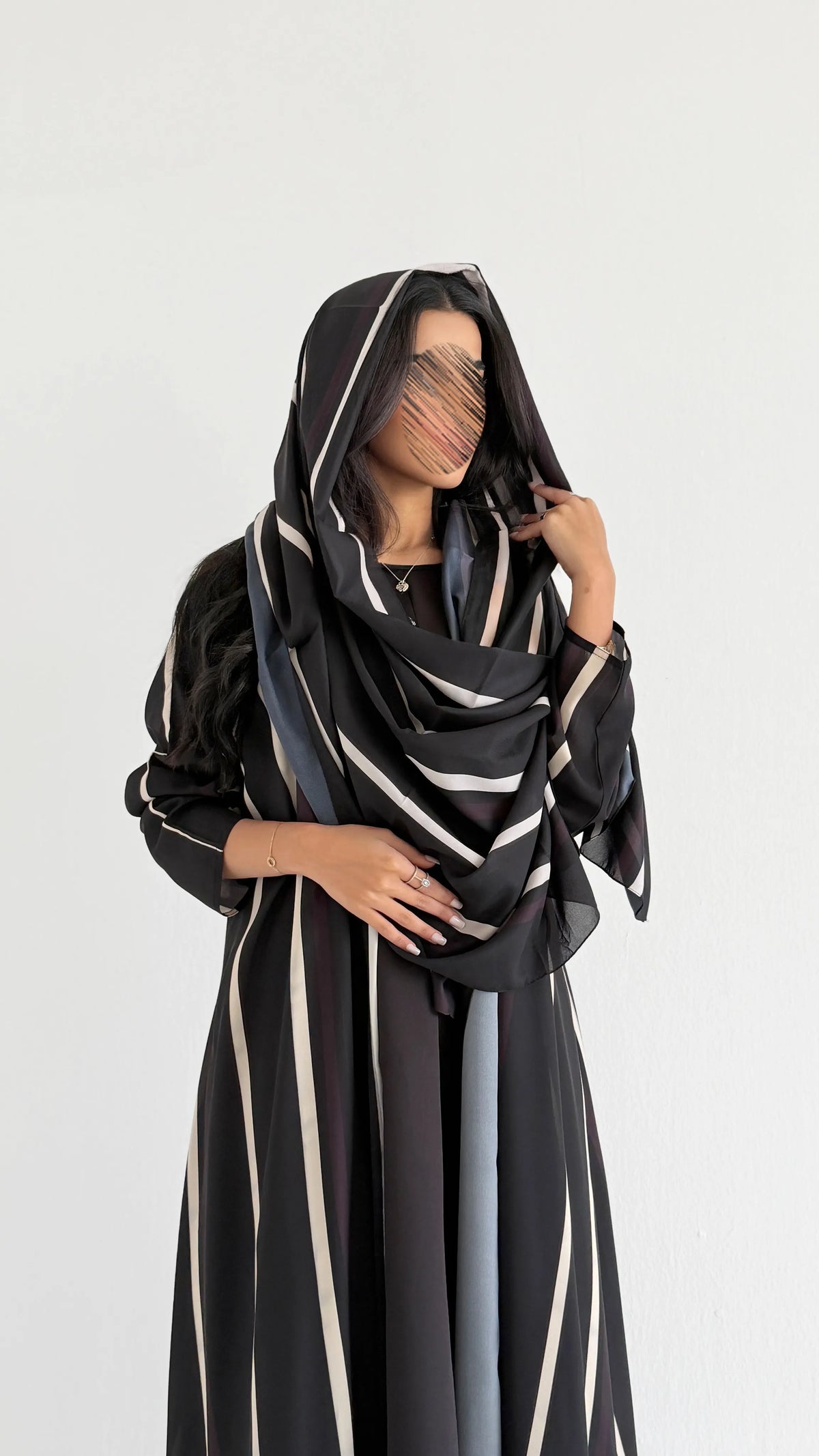 MWT1282 - عباية طباعة مخطط