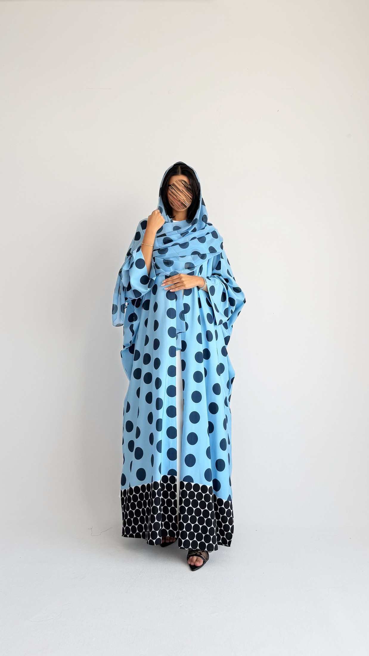 MWT2094 - Blue Polka Dot Abaya | عباية منقطة سماوي - Aya
