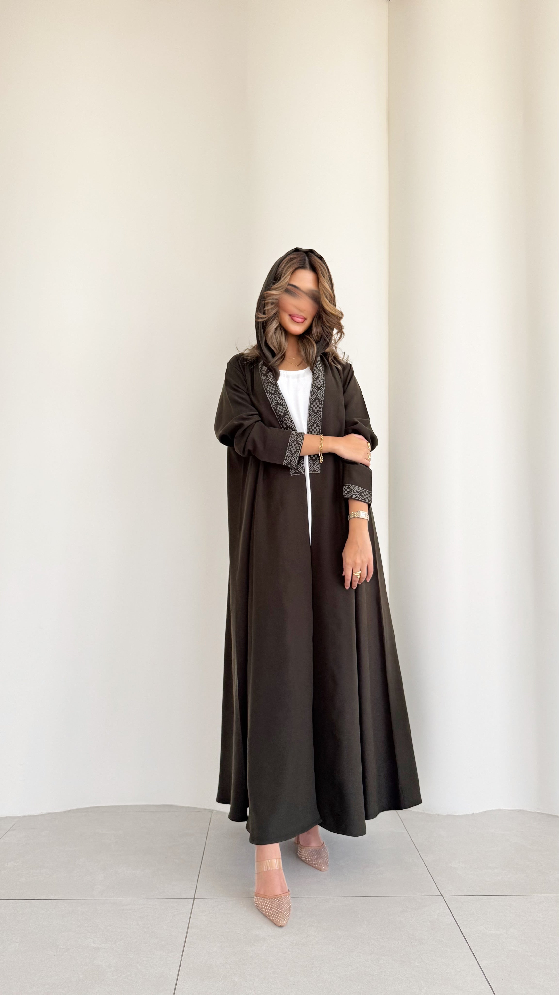 MWT348 - عباية زيتي مع تطريز - Aya