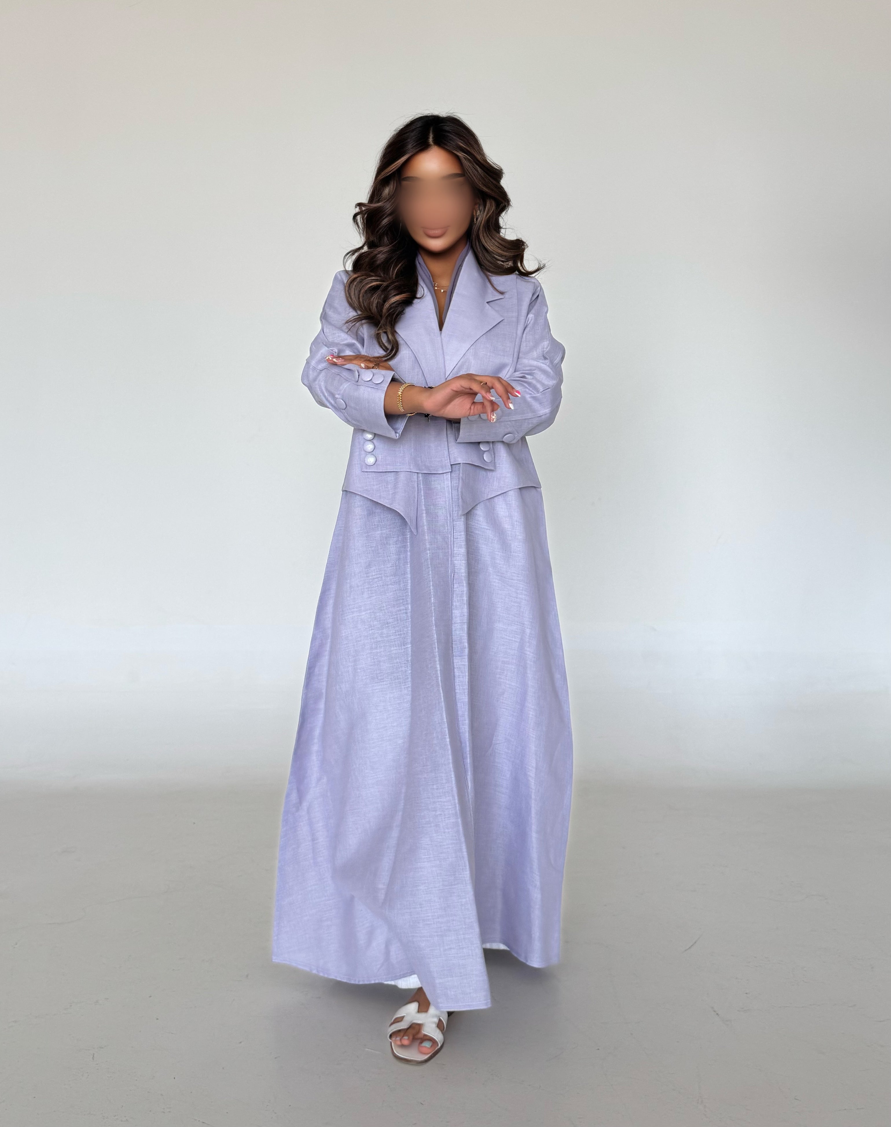 MW645 - Light Crepe Standing with Jacquard Half-Cloche