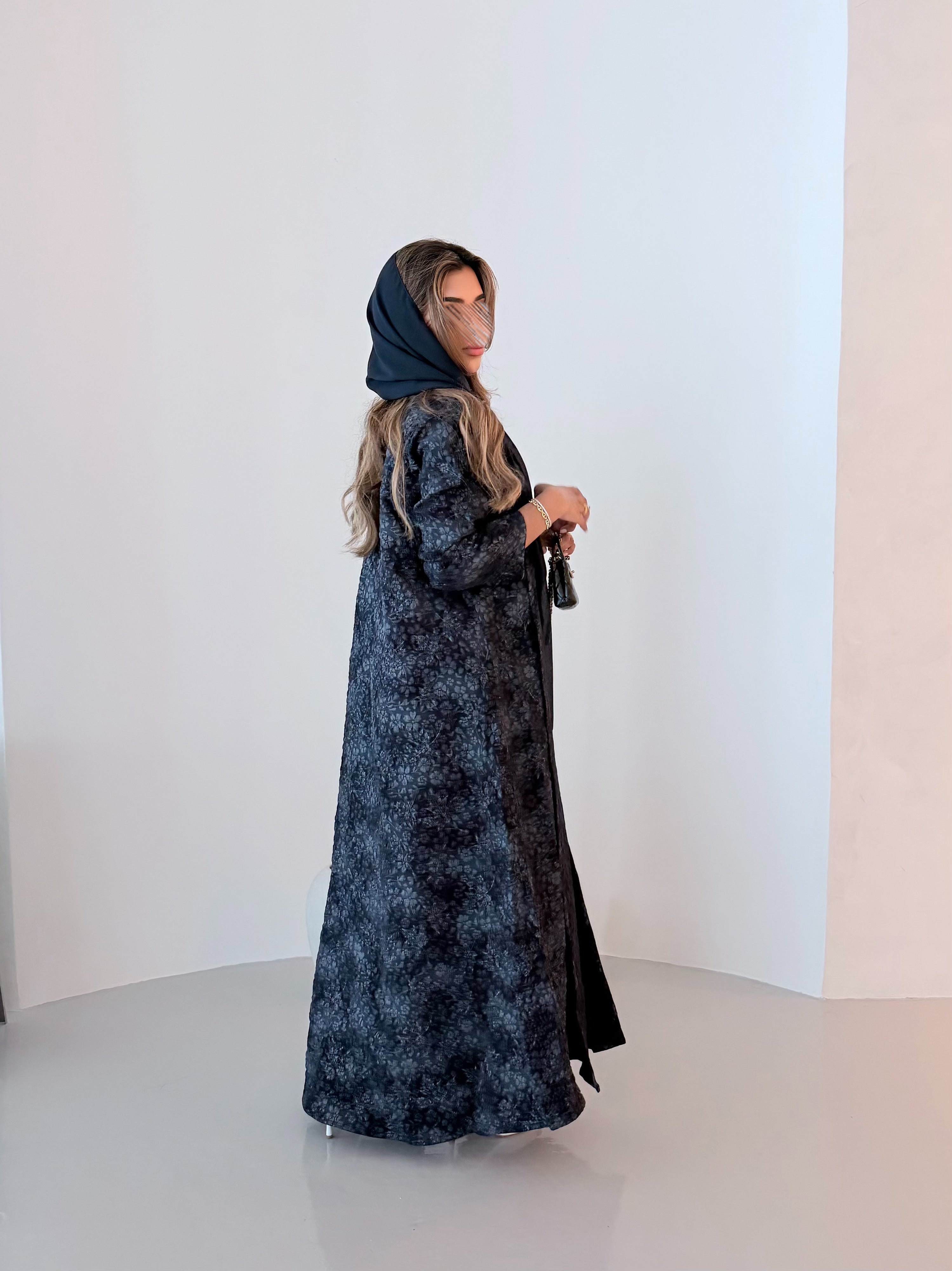 MWT5097 - قماش جاكار كحلي قصه نص كلوش - Aya