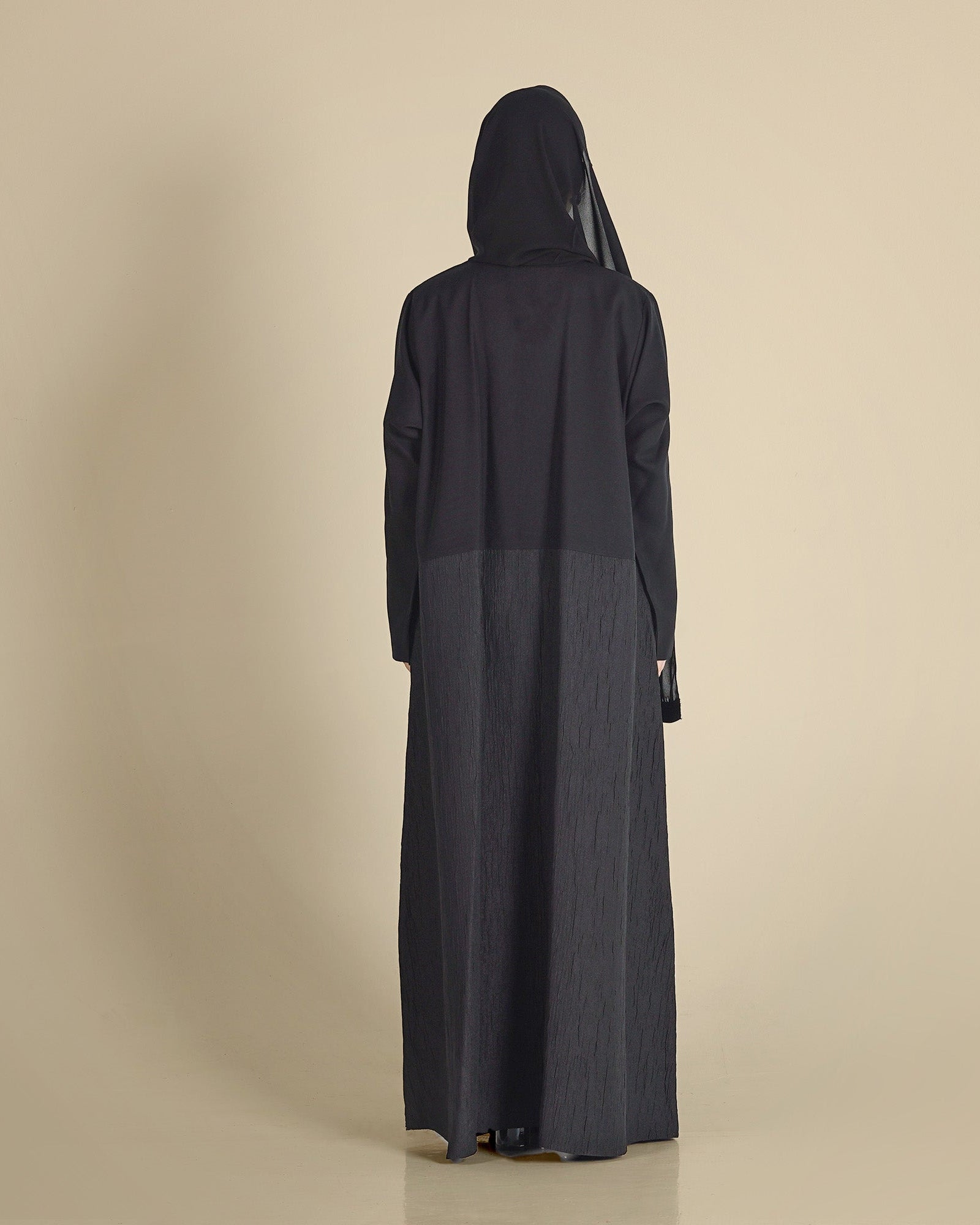 MW645 - Light Crepe Standing with Jacquard Half-Cloche