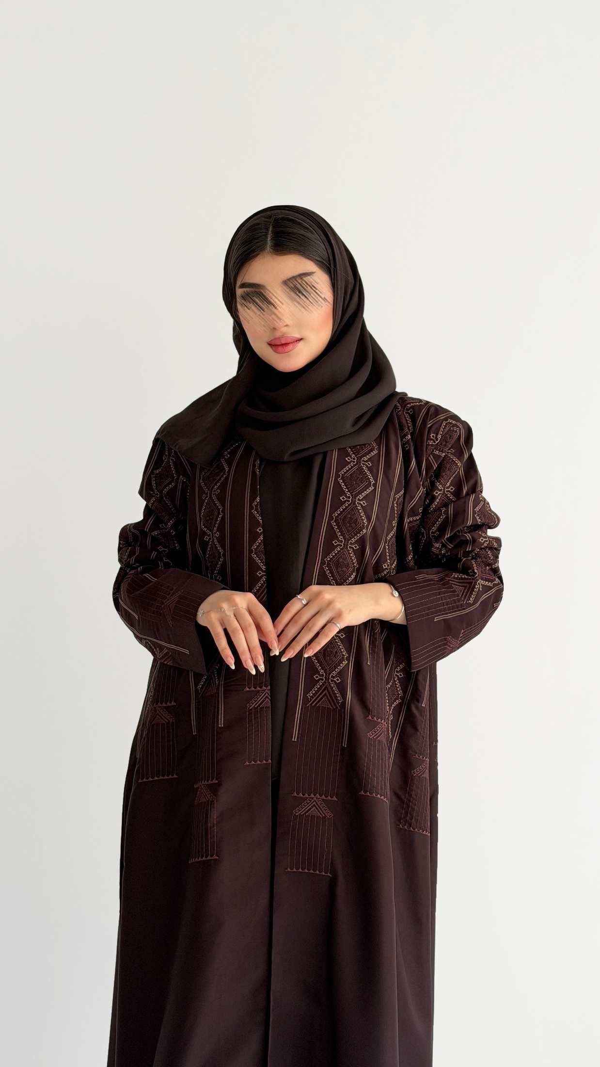 MWT1040 - عباية بني بتطريز - Aya