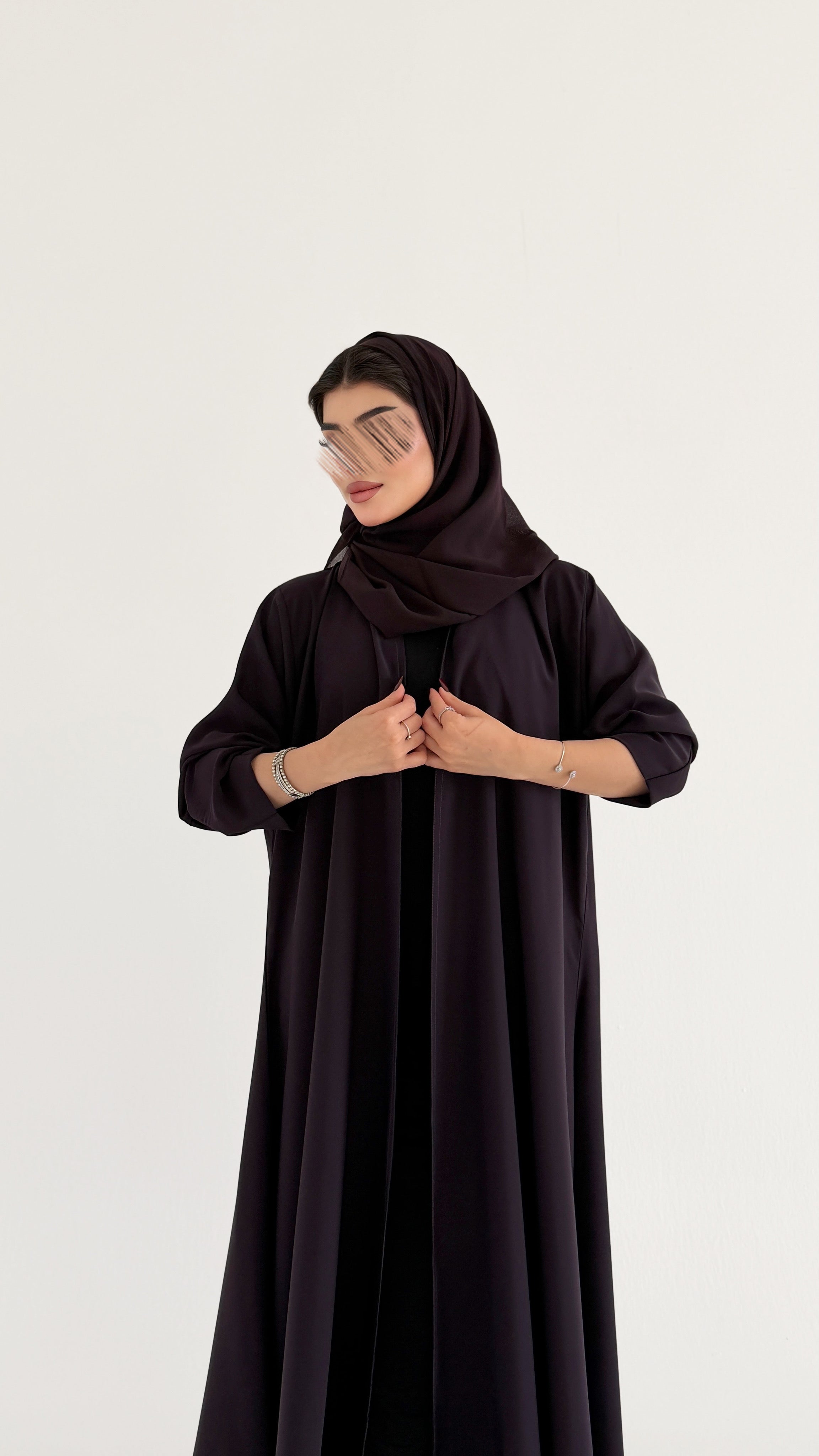 MWT1088 - عباية كريب سادة بقصة جميلة