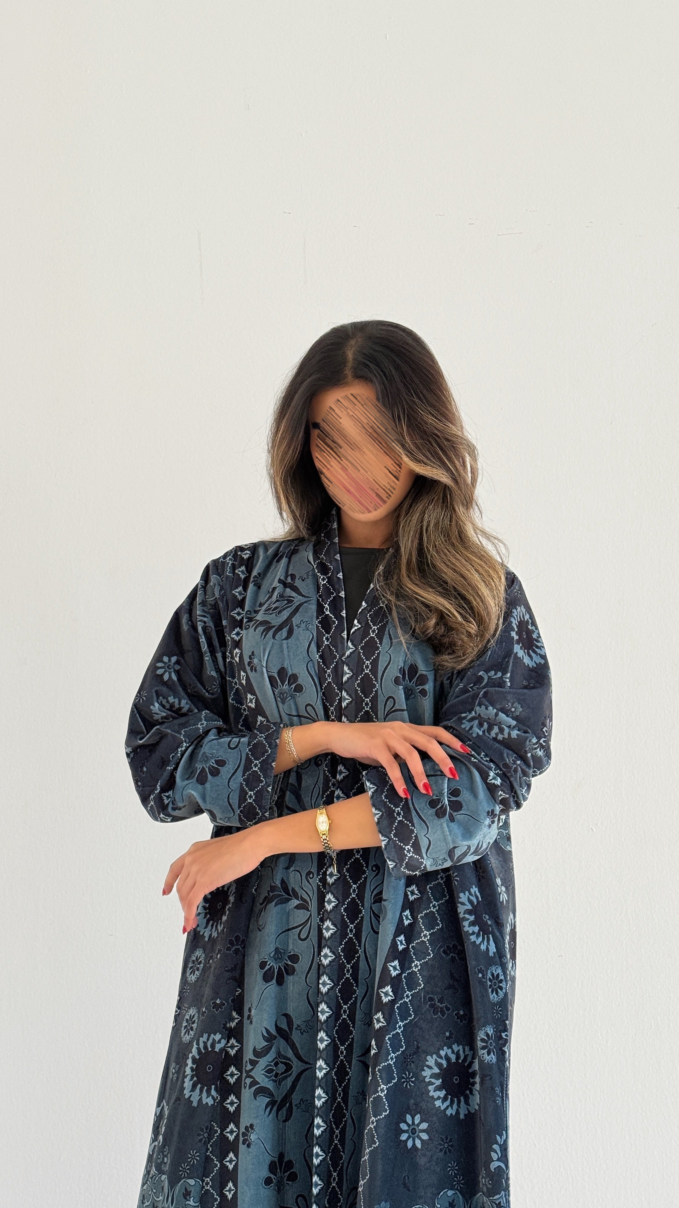 MWT745 - عباية مخمل برينت