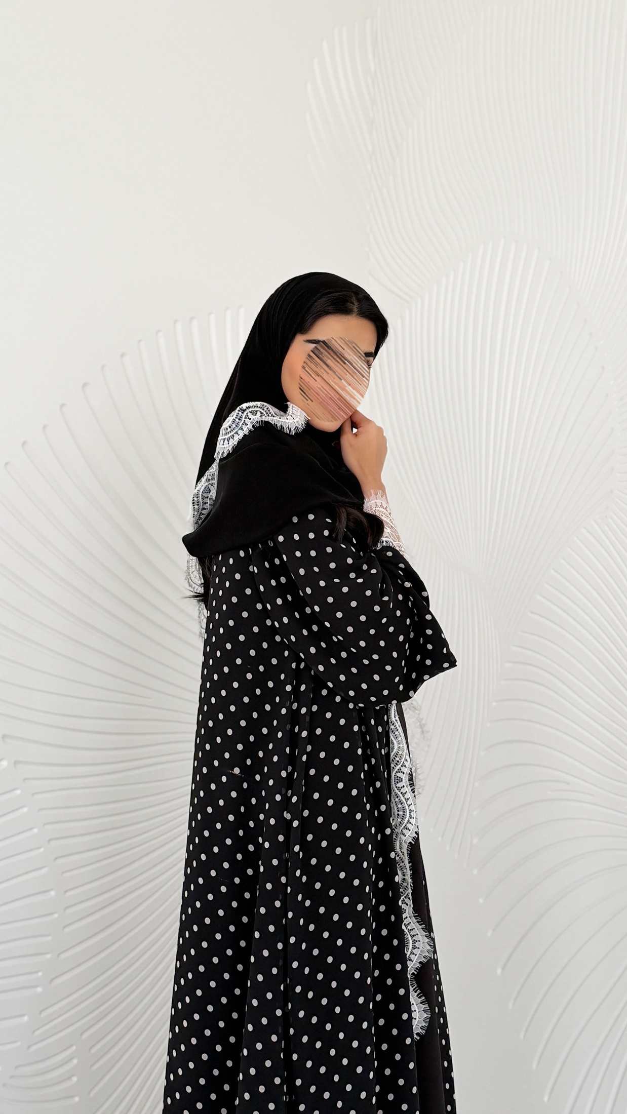 MWT2083 - عباية منقطة تريندي - Aya