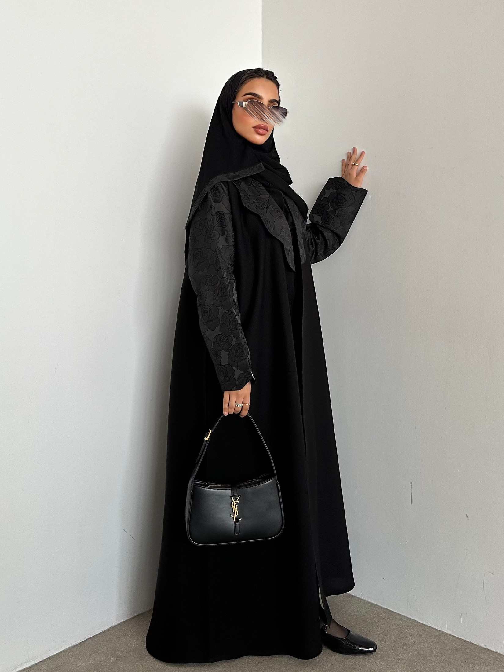 MWT4301 - عباية ليمار وجاكار مورد - Aya