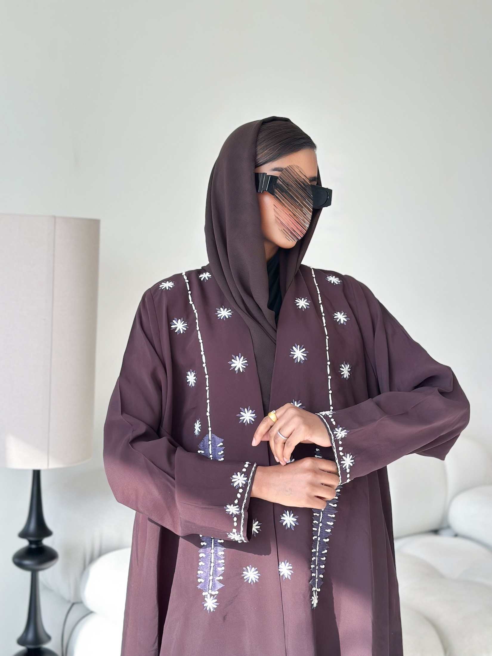 MWT687 - عباية تطريز وشك - Aya