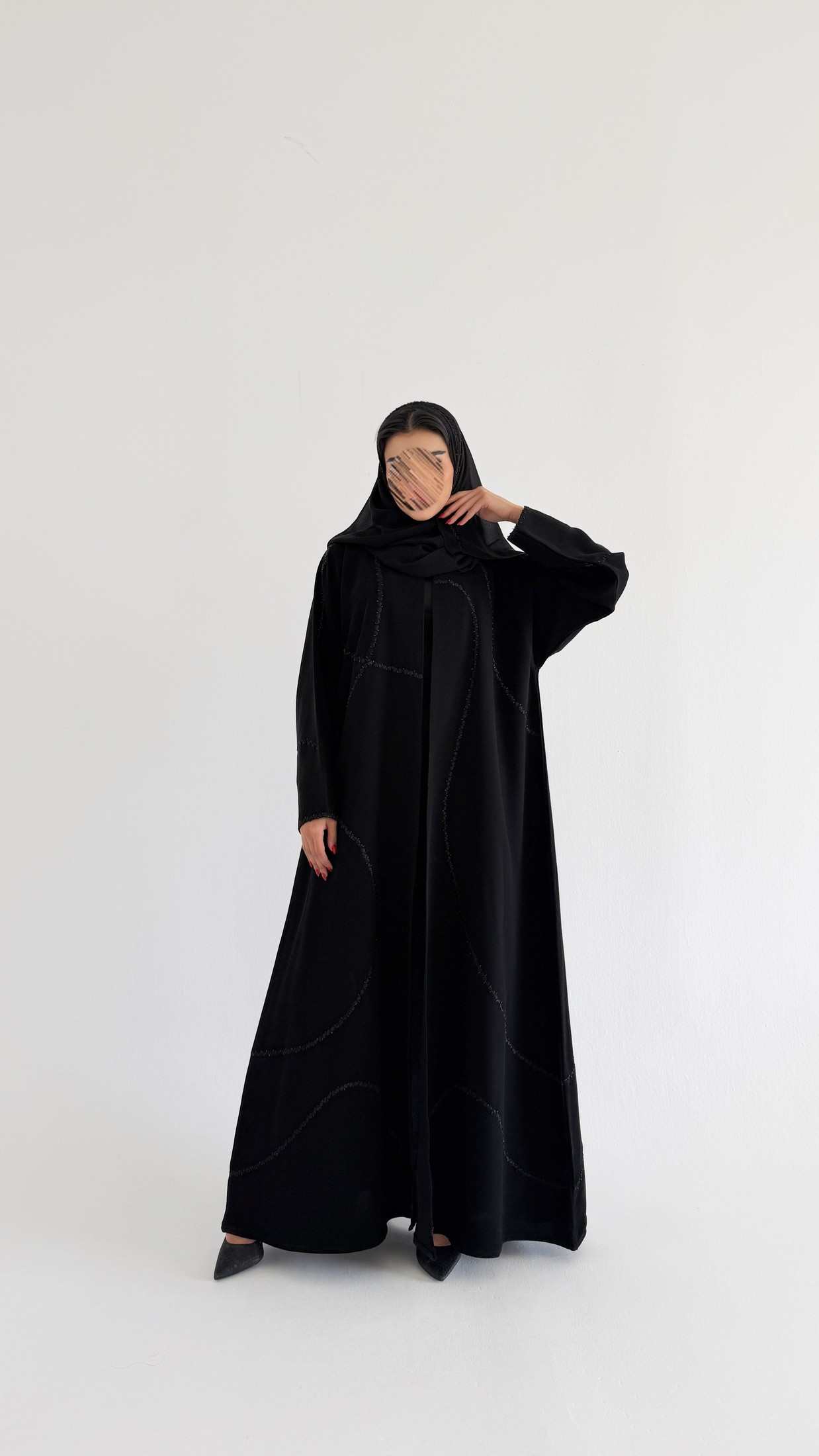 MW2047 - عبايه كريب مع اضافة تطريز شغل اليد - Aya