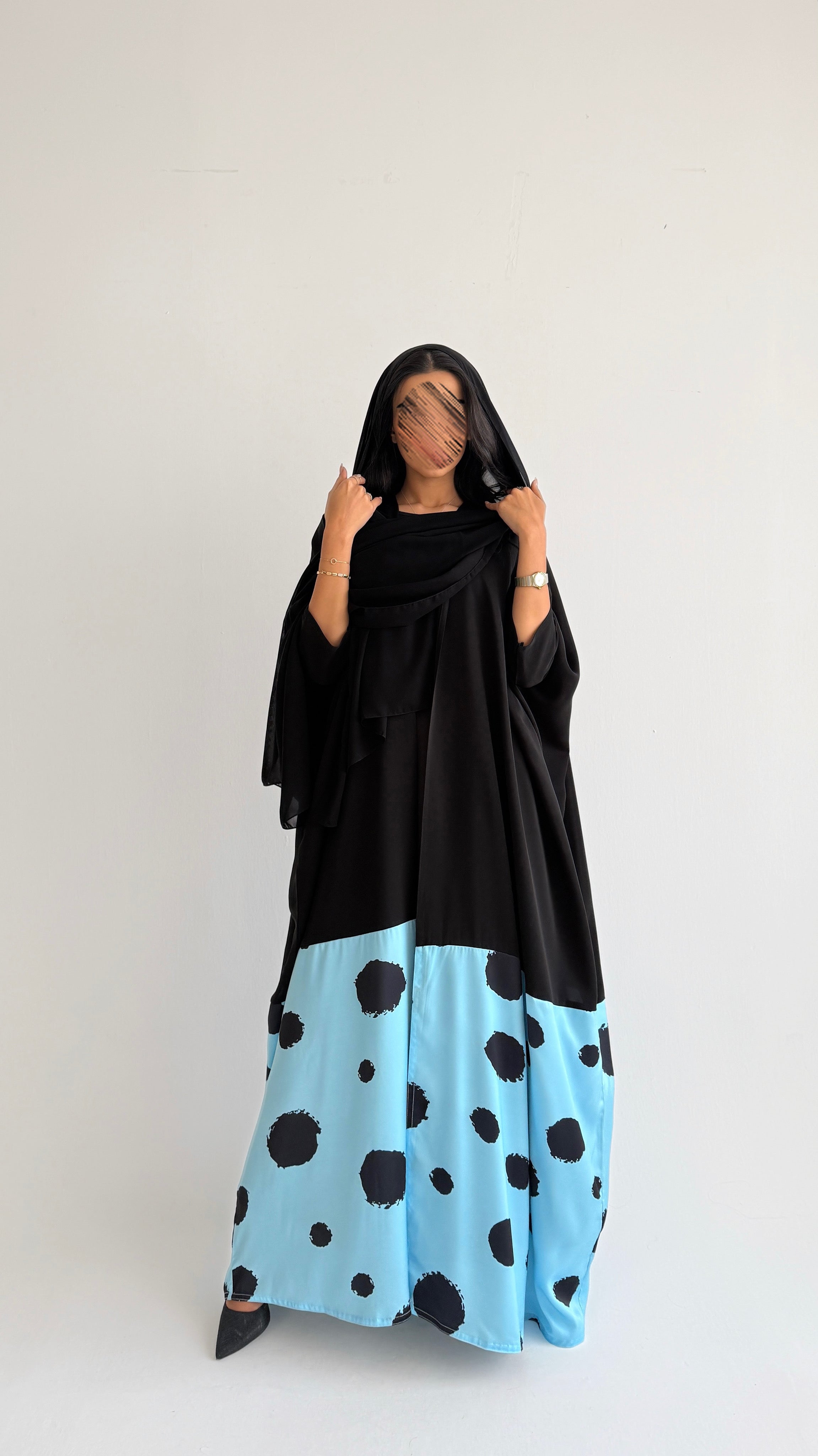 MWT2150 - Black crepe abaya with printed crepe