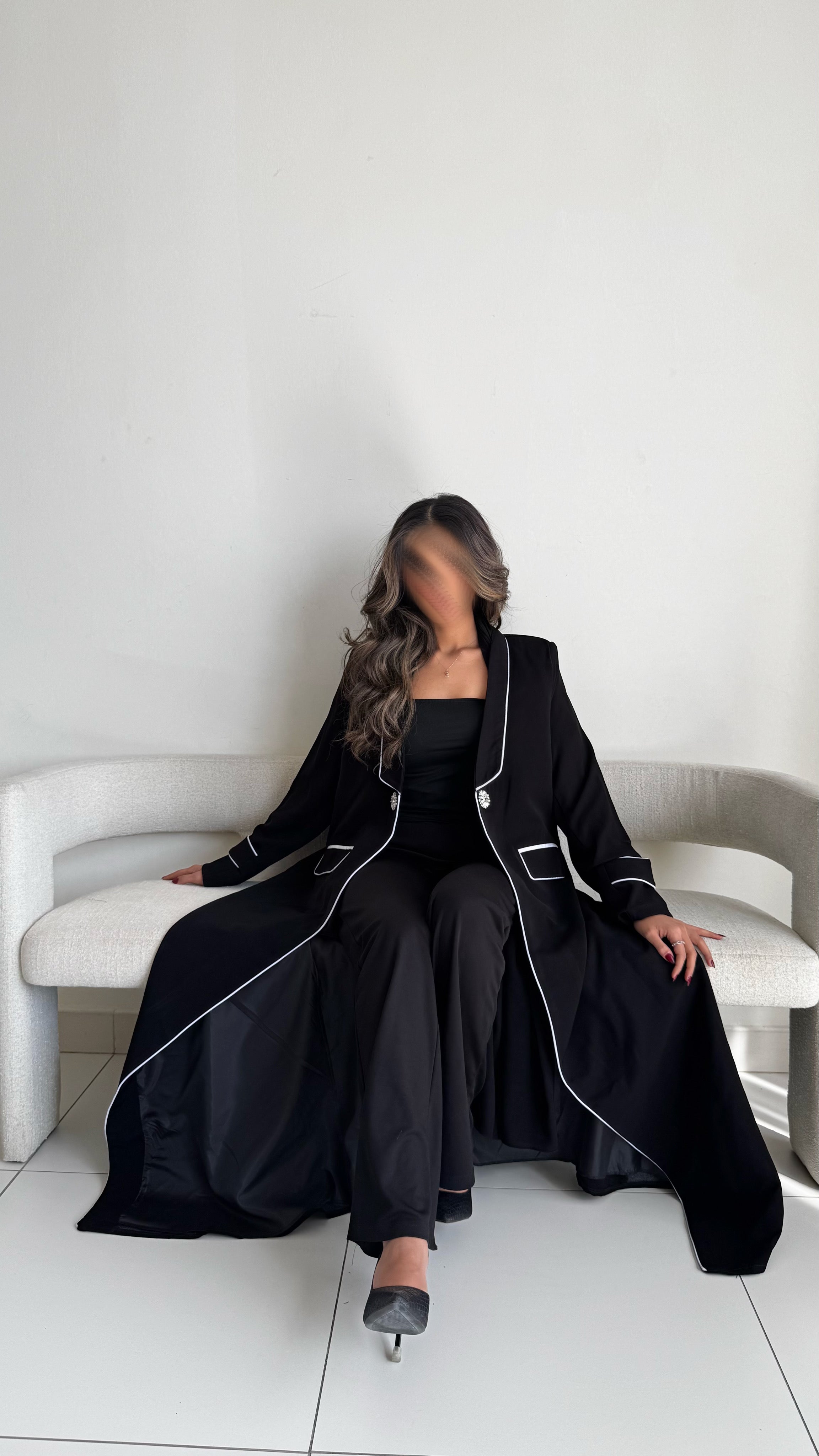 MW1722 - عباية بليزر بقصة نص كلوش - Aya