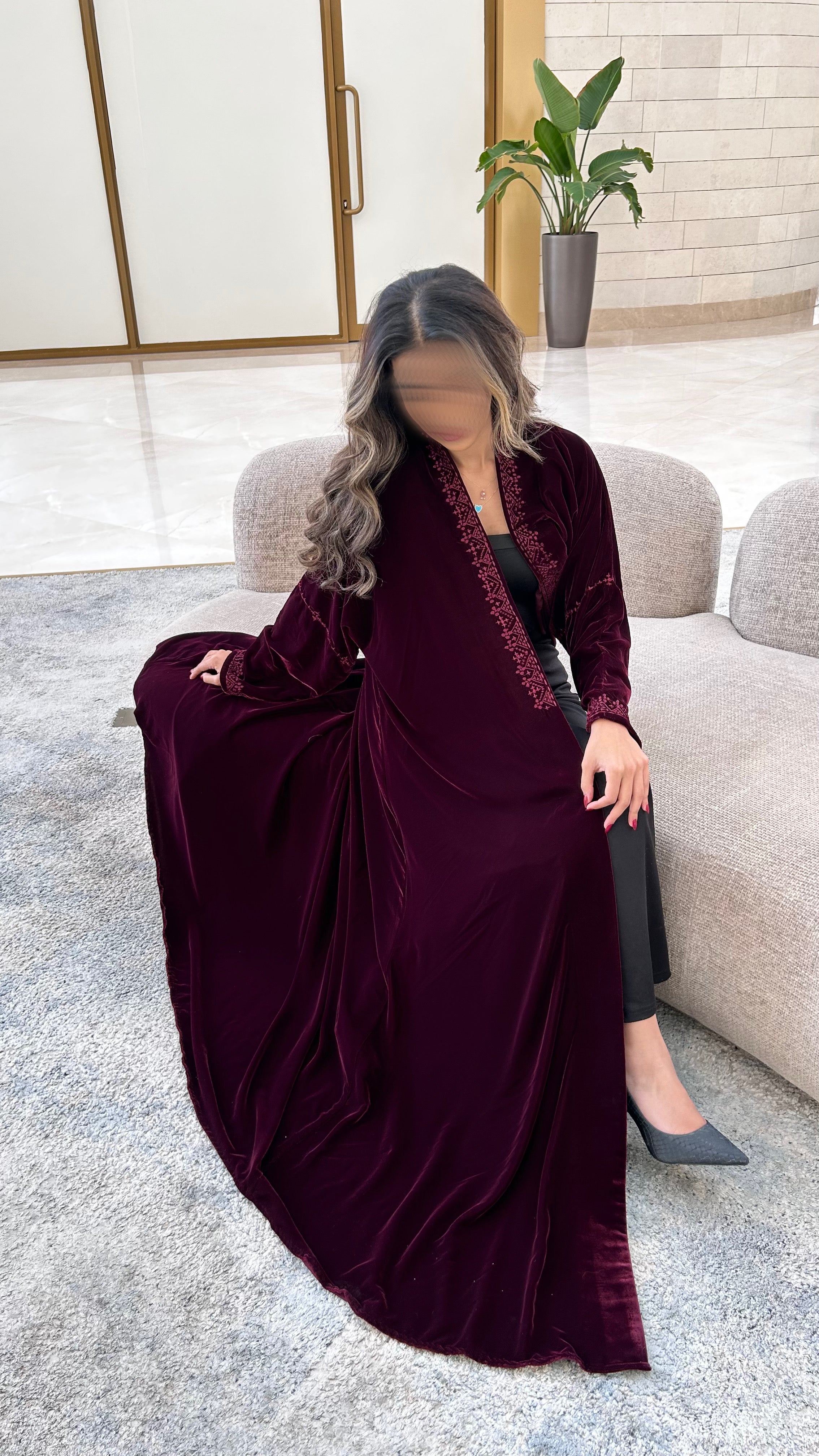 MWT641 - عباية عنابي مخمل تطريز - Aya