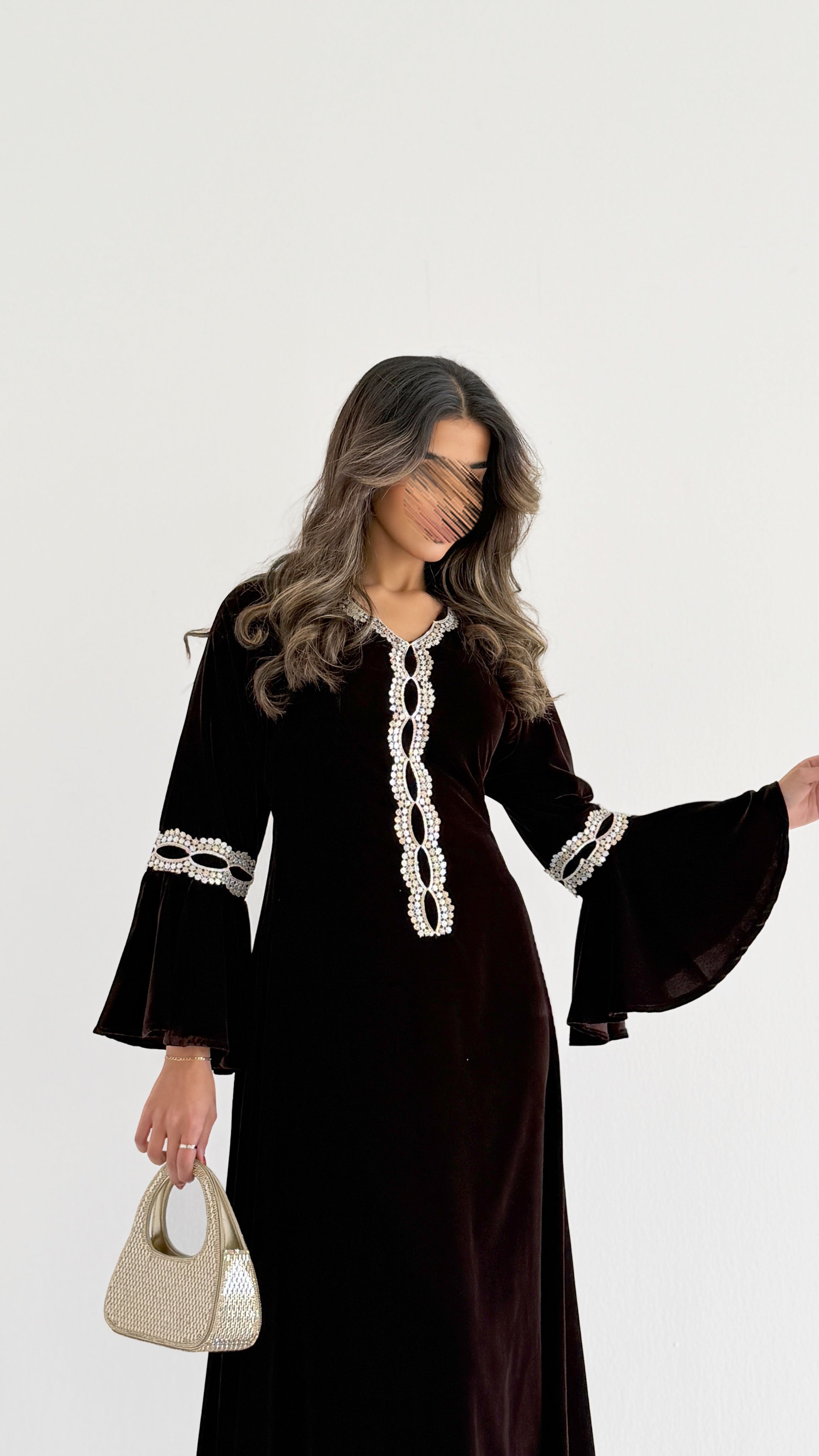 MWJ013 - جلابية مخمل مكسر بتصميم أنيق وكلفة ناعمة متوازنة - Aya