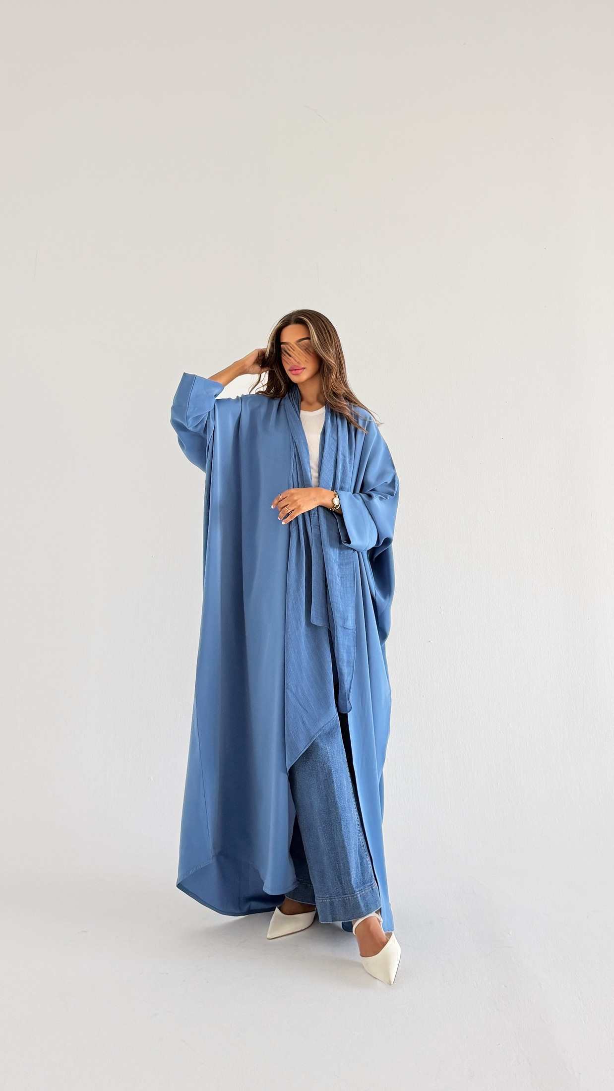 MWT1233 - عبايه ساده مع طرحه لينن - Aya