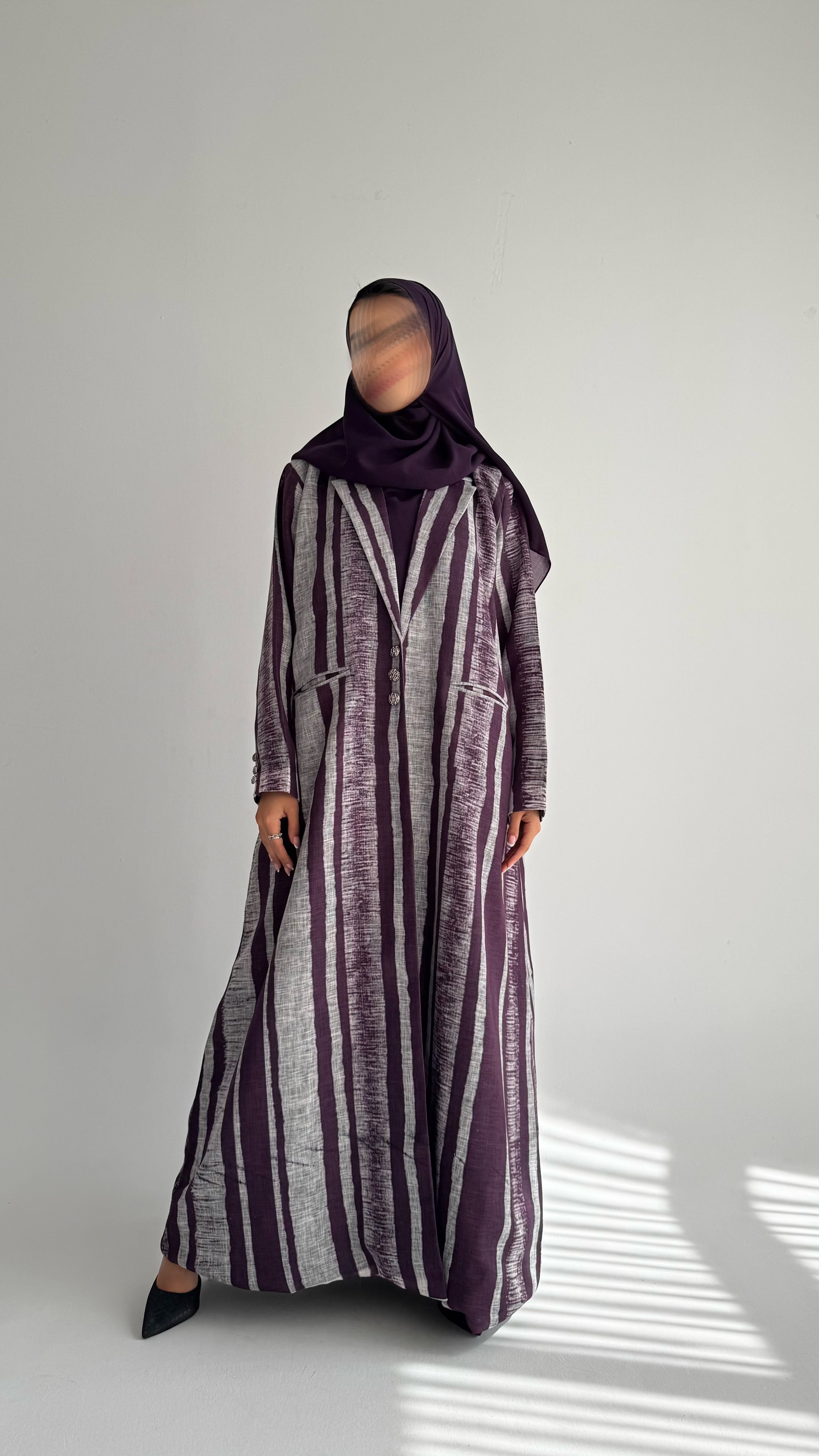MWT835 - عباية بليزر طباعة | Printed Blazer Abaya - Aya