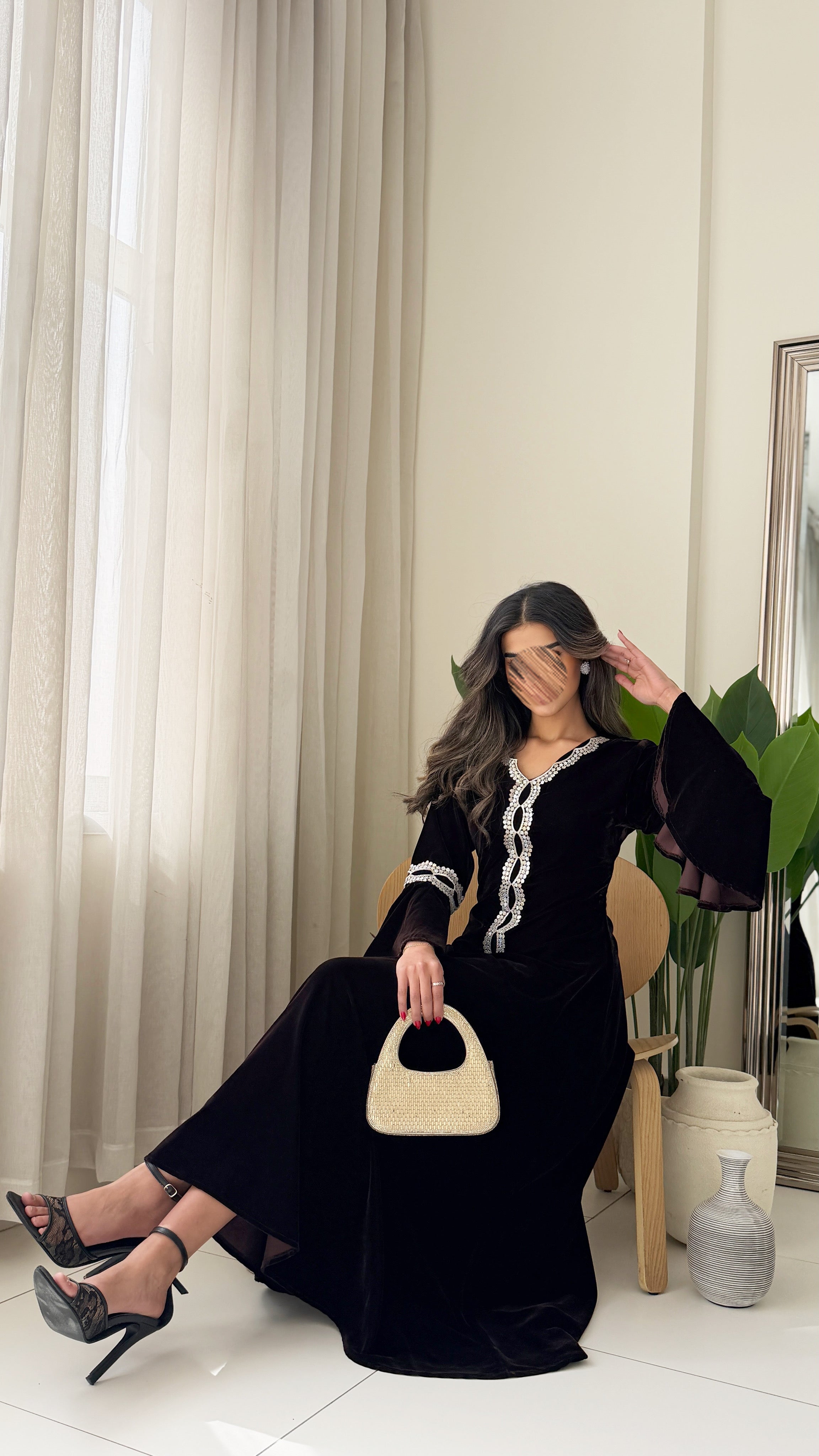 MWJ013 - جلابية مخمل مكسر بتصميم أنيق وكلفة ناعمة متوازنة - Aya