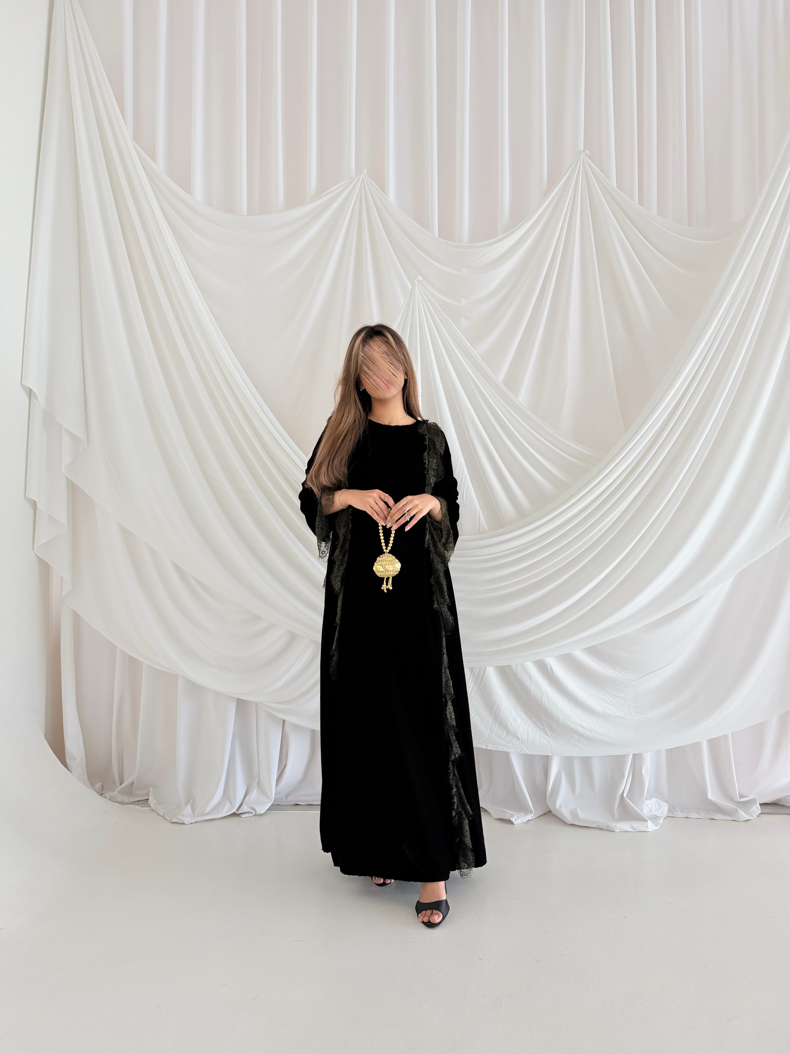 MWJ029 - جلابية مخمل اسود كلفة زيتي - Aya