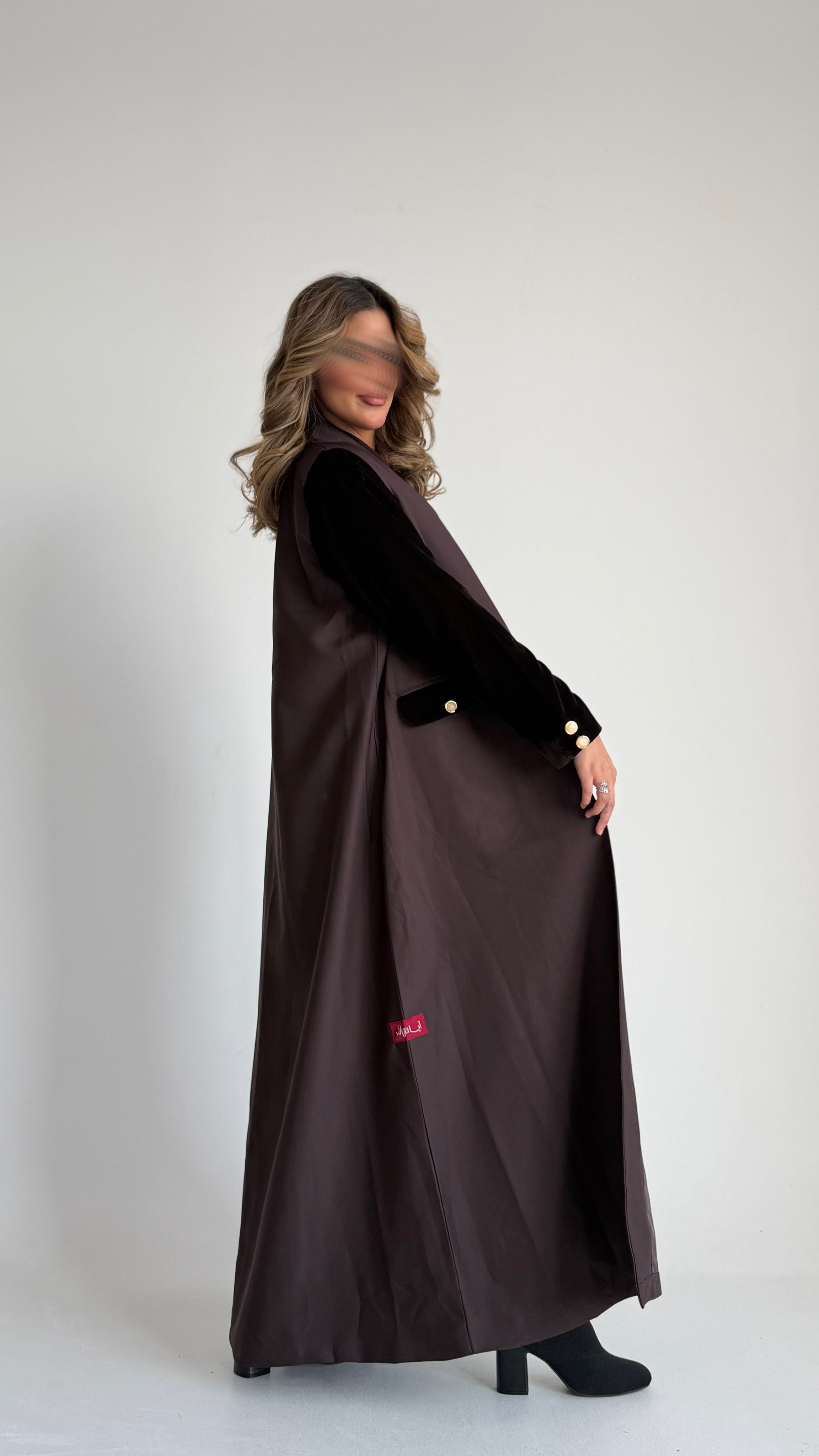 MWT541 - عباية بليزر مع تفته - Aya