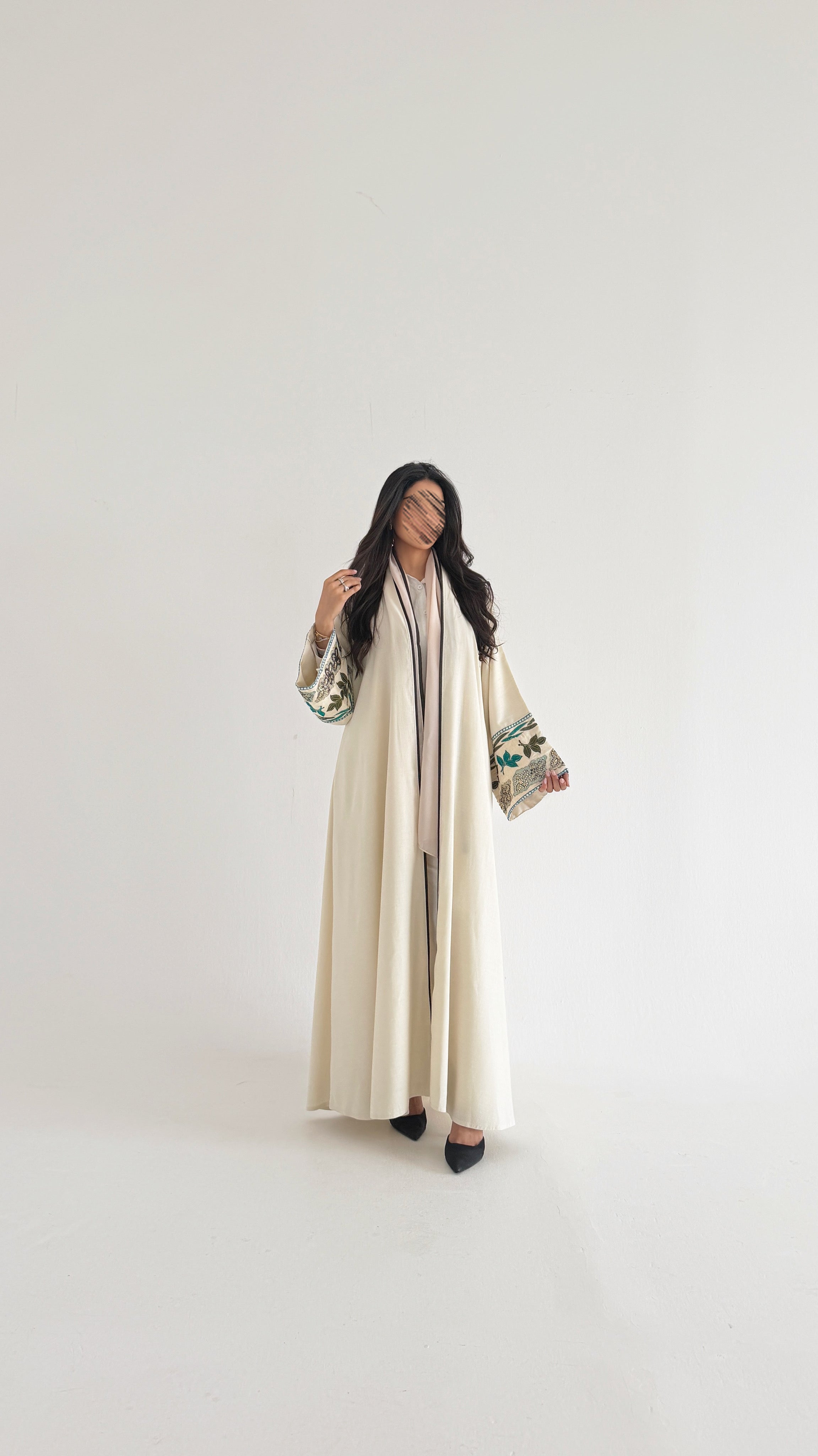 MWT2038 - عباية لنن مع كلفة تطريز بقيطان زيتية - Aya