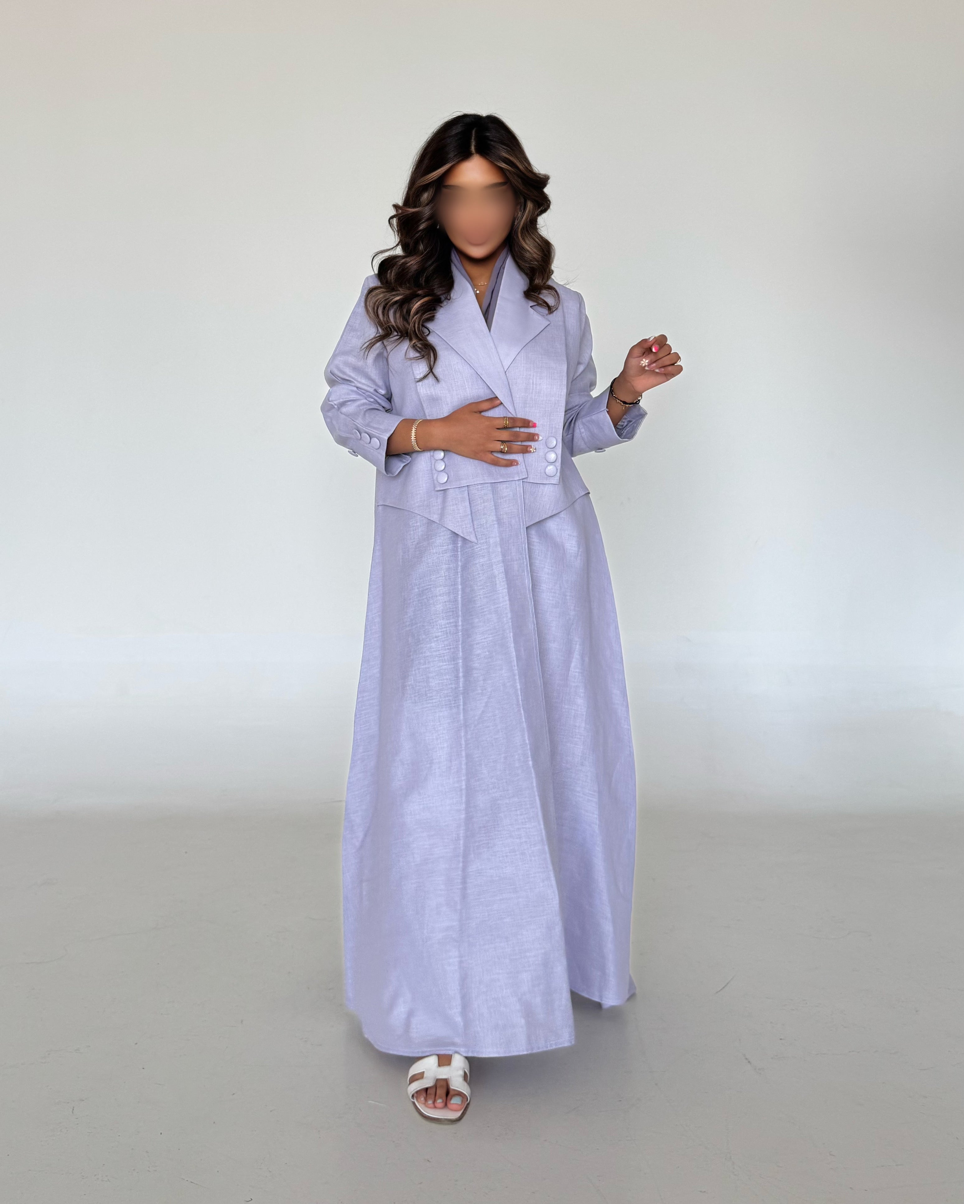 MW645 - Light Crepe Standing with Jacquard Half-Cloche