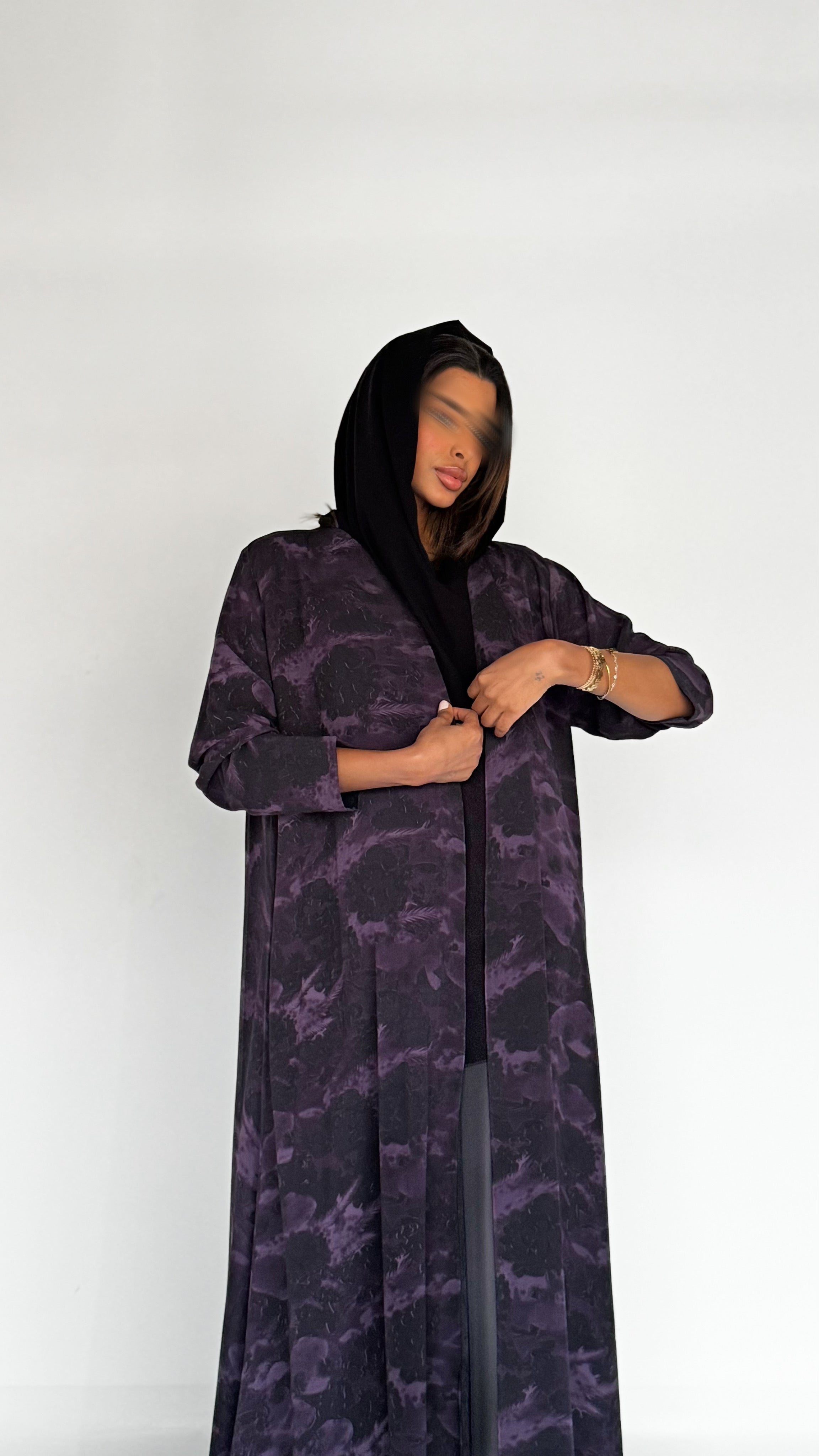 MW645 - Light Crepe Standing with Jacquard Half-Cloche