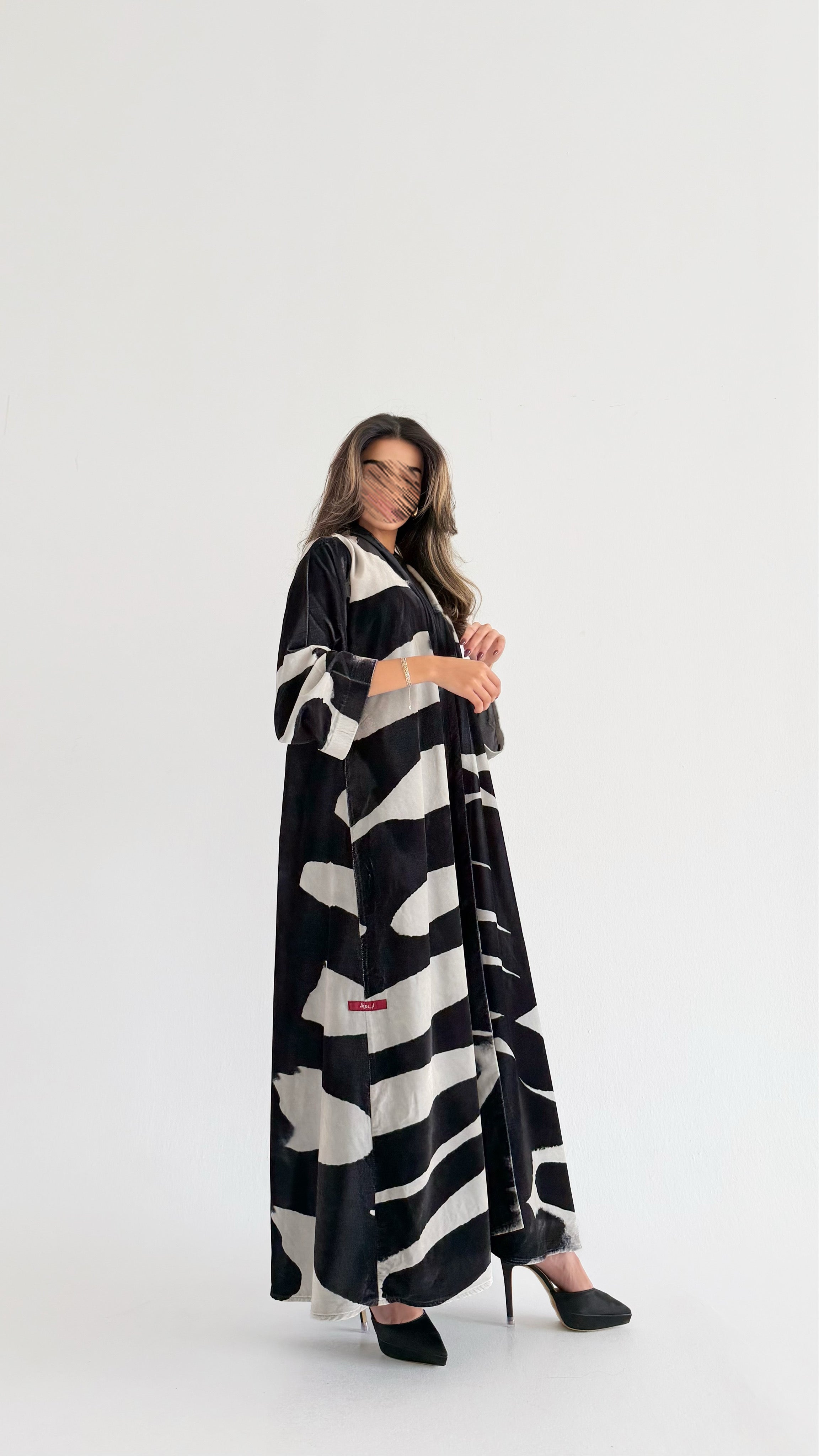 MWT625- عباية مخمل طباعة - Aya