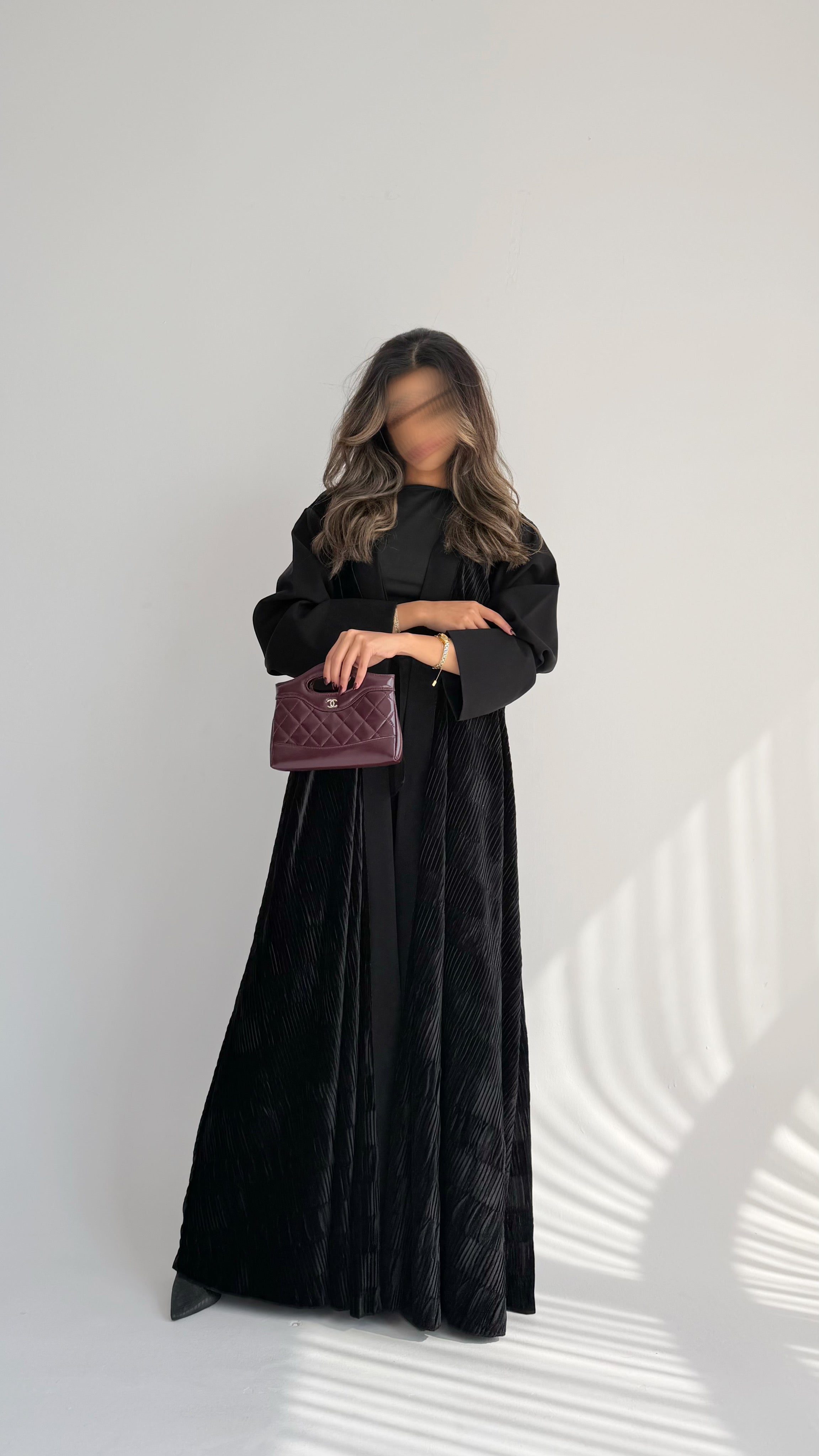 MW645 - Light Crepe Standing with Jacquard Half-Cloche