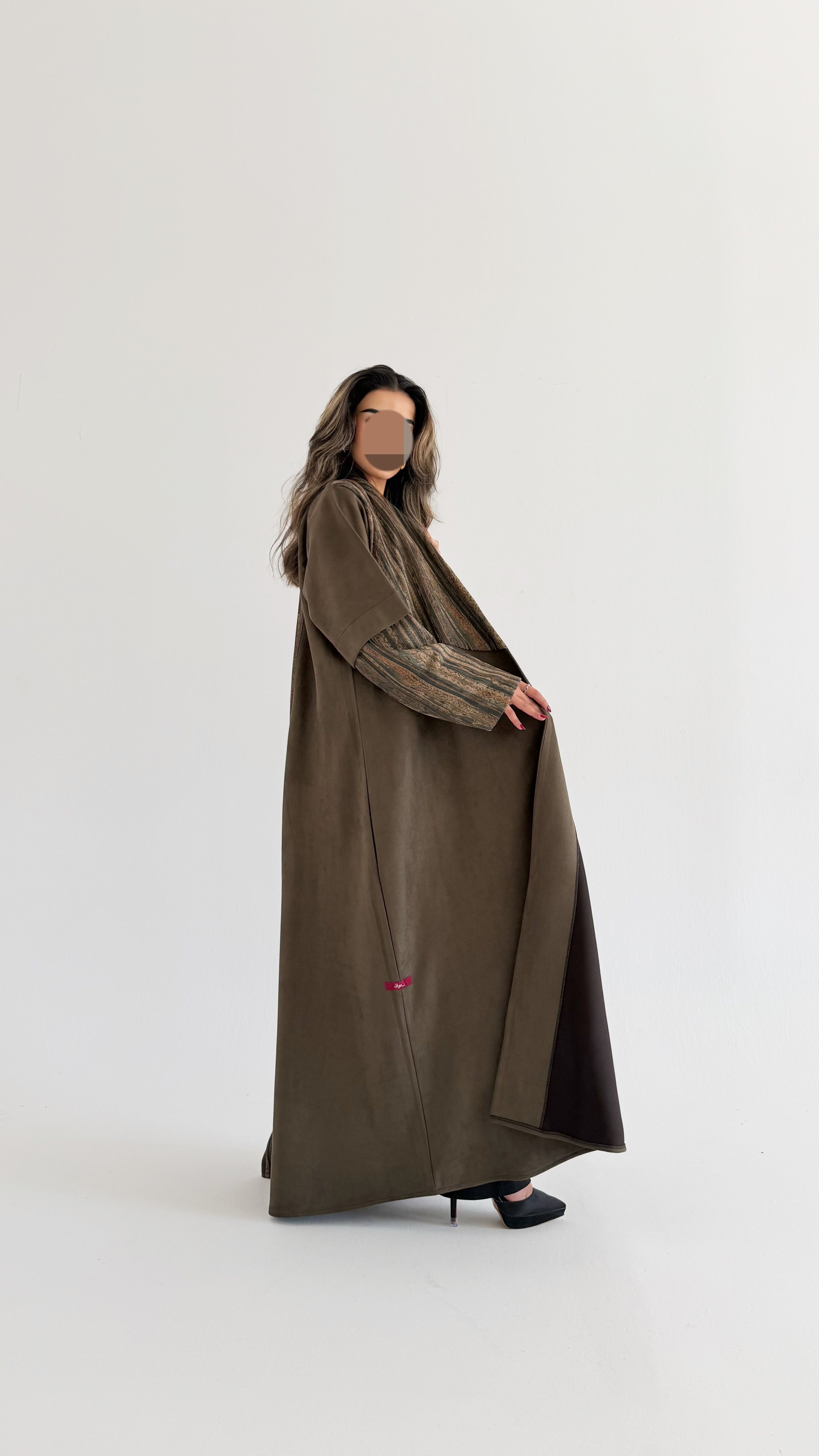 MWT891 - عباية شامواه زيتي مع تدخيله