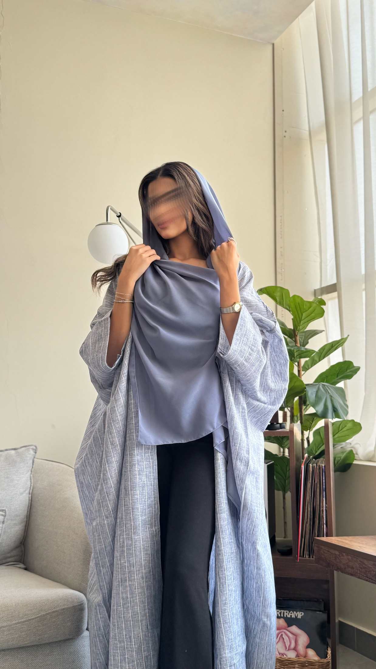 MW1524 - عباية لنن زرقاء بشت | Blue Linen Bisht Abaya - Aya
