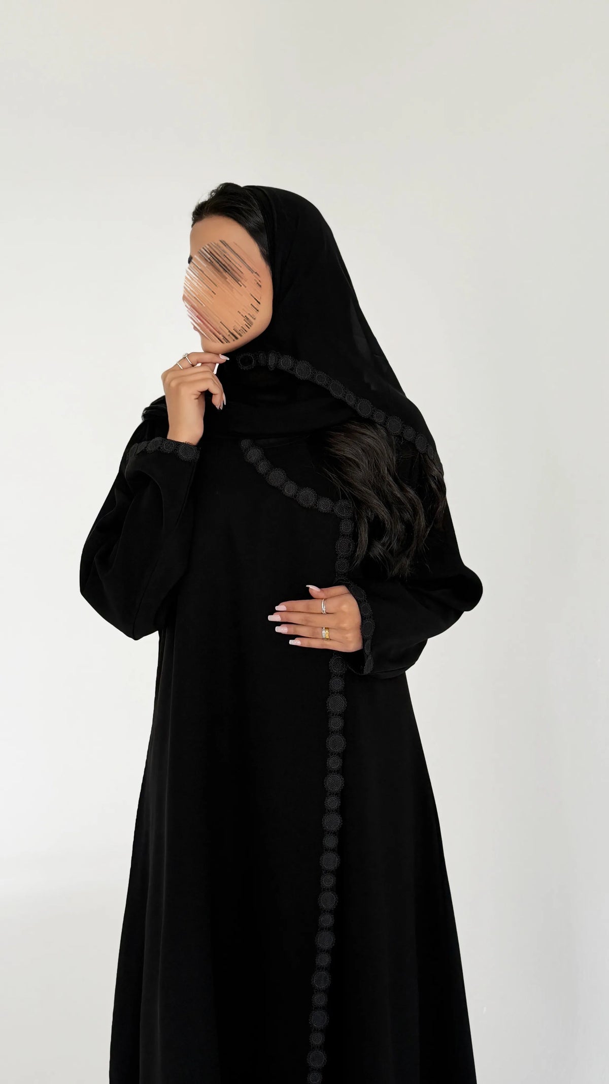 MW421 - عباية سوداء لف