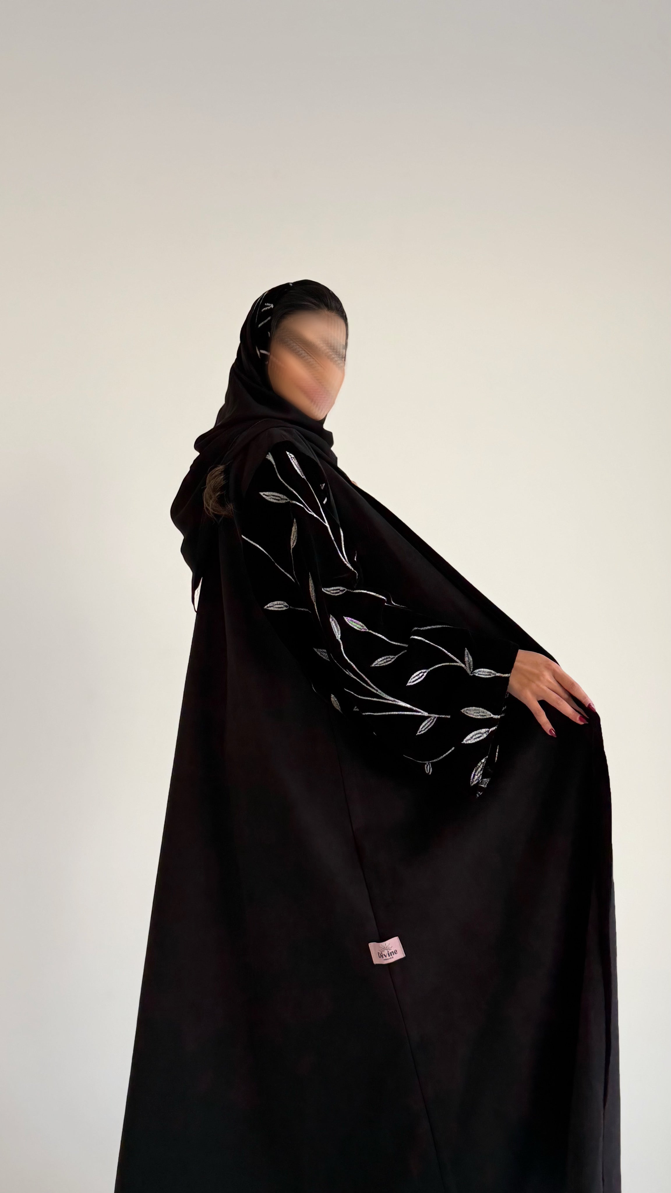 MWT628 - عباية شامواه مع مخمل - Aya