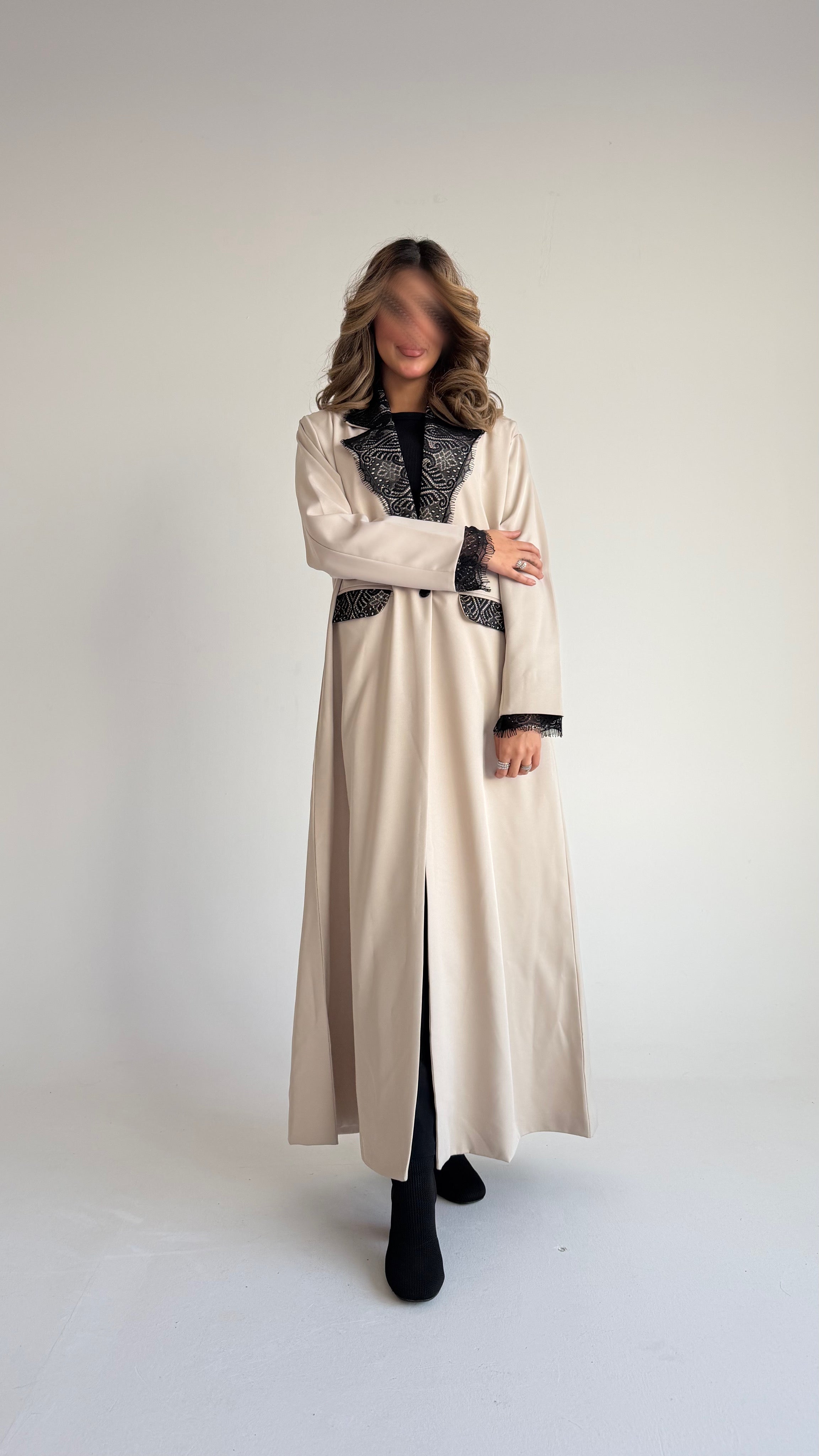 MW1756- قماش بليزر مع اضافة الدانتيل على الياقة - Aya