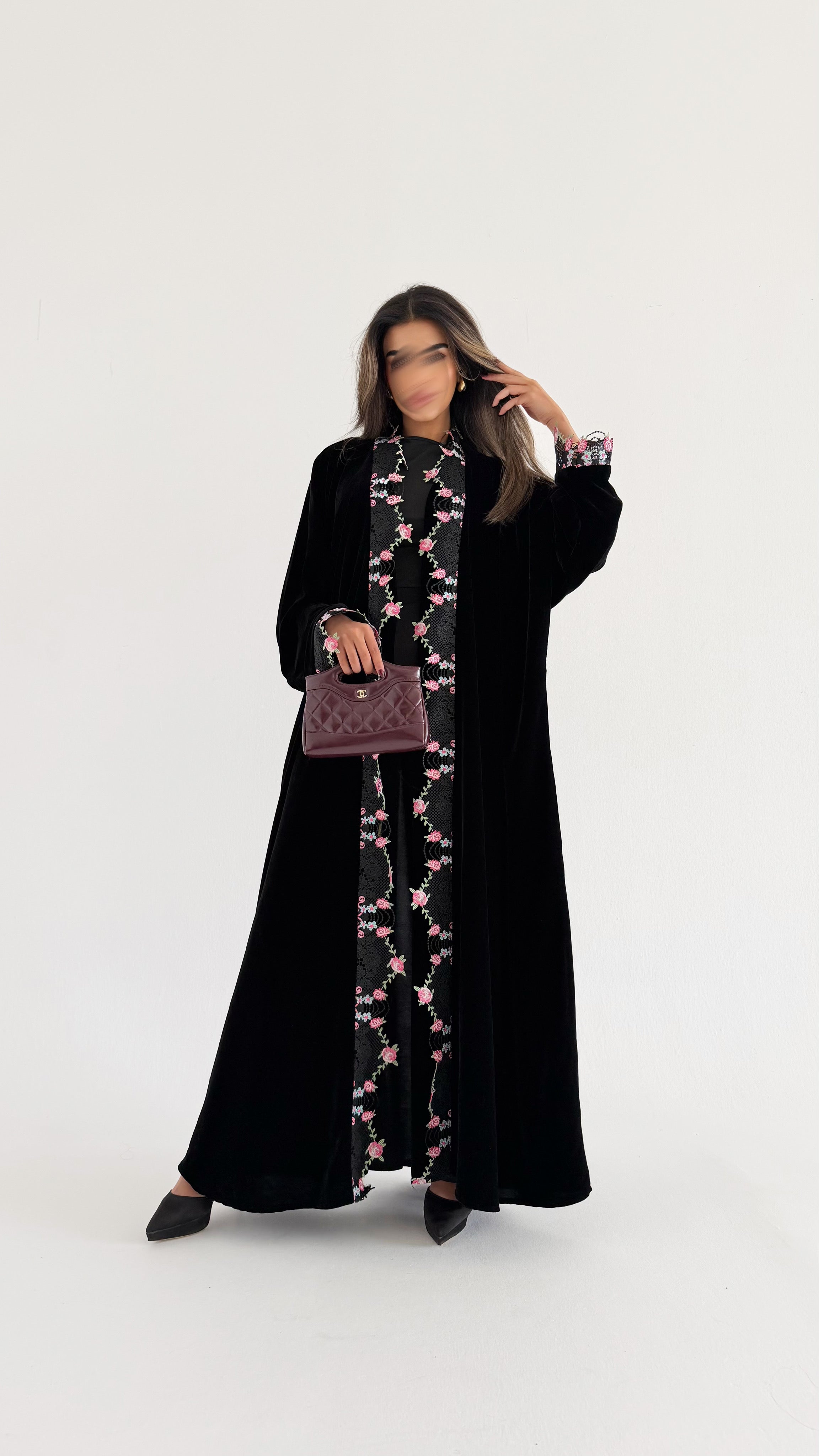 MW645 - Light Crepe Standing with Jacquard Half-Cloche