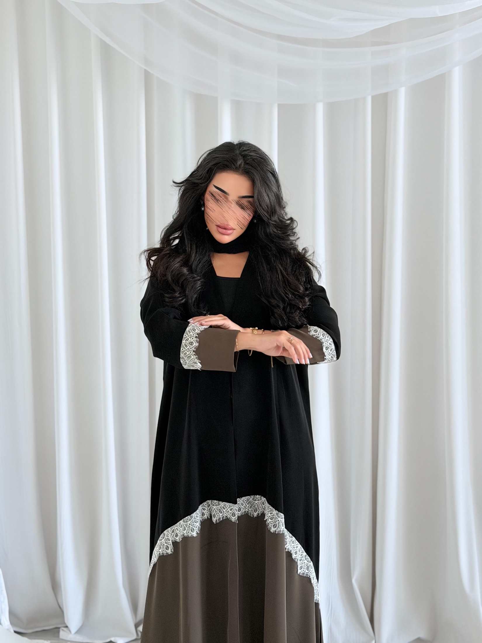 MWT5214 - عبايه كريب اسود مع دانتيل - Aya