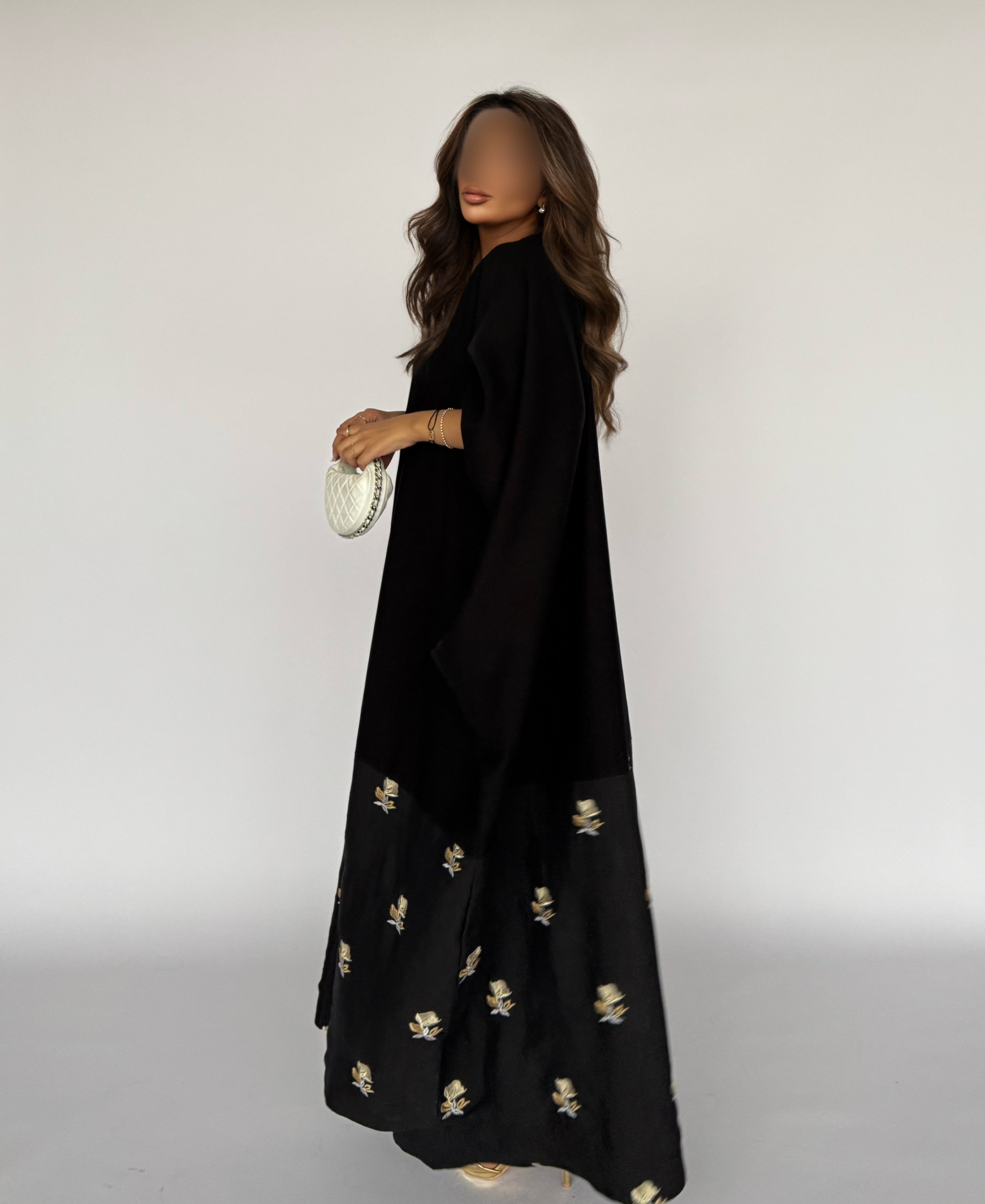 MW1243 - كتان اسود مع كريب اسود تطريز بشت - Aya