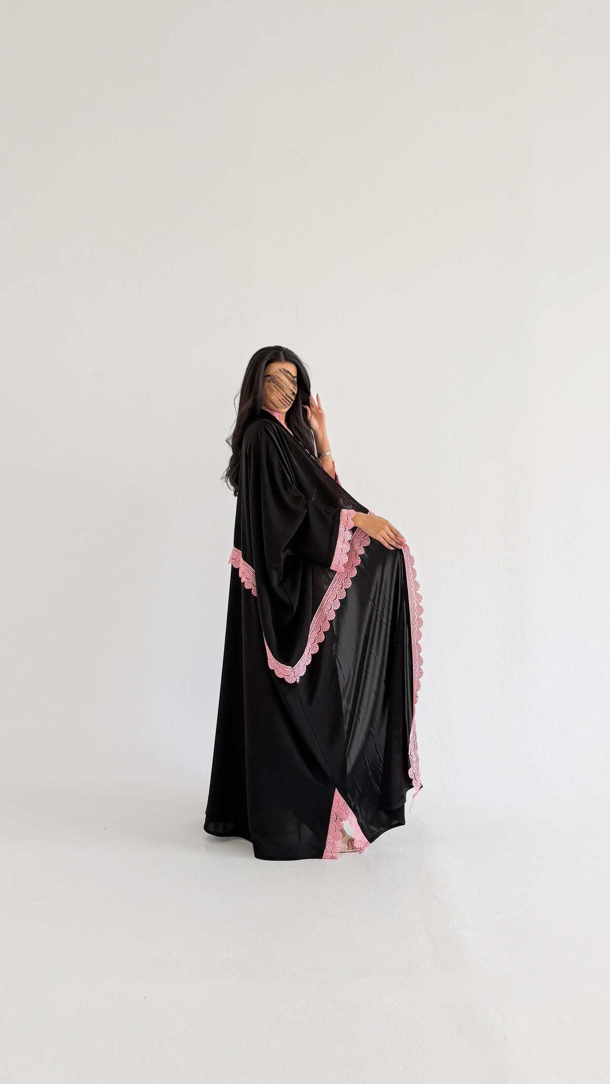 MW2163 -عبايه كريب مع اضافه كلفه مميزه وحصرية - Aya