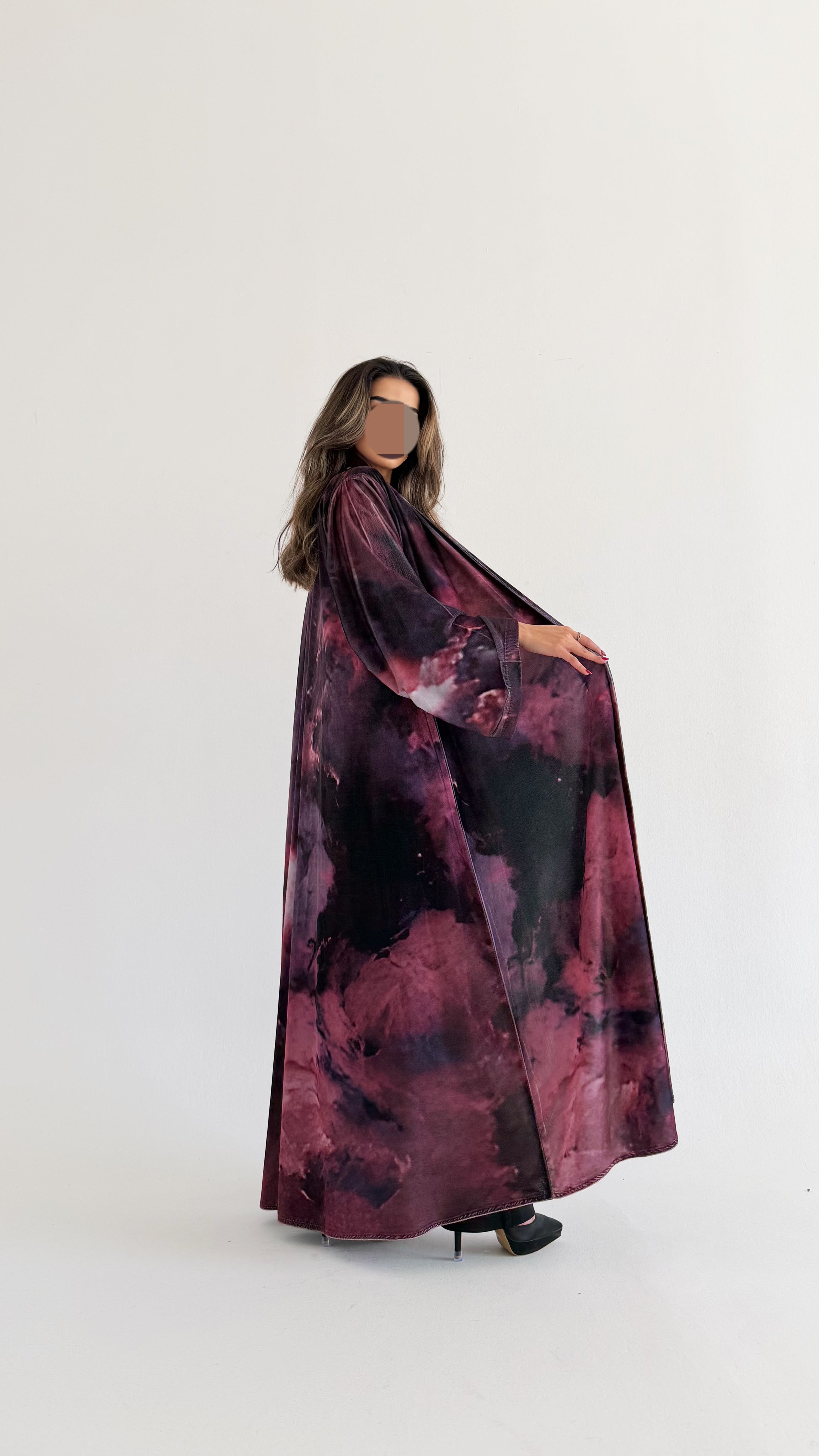 MWT887 - عباية مخمل طباعة