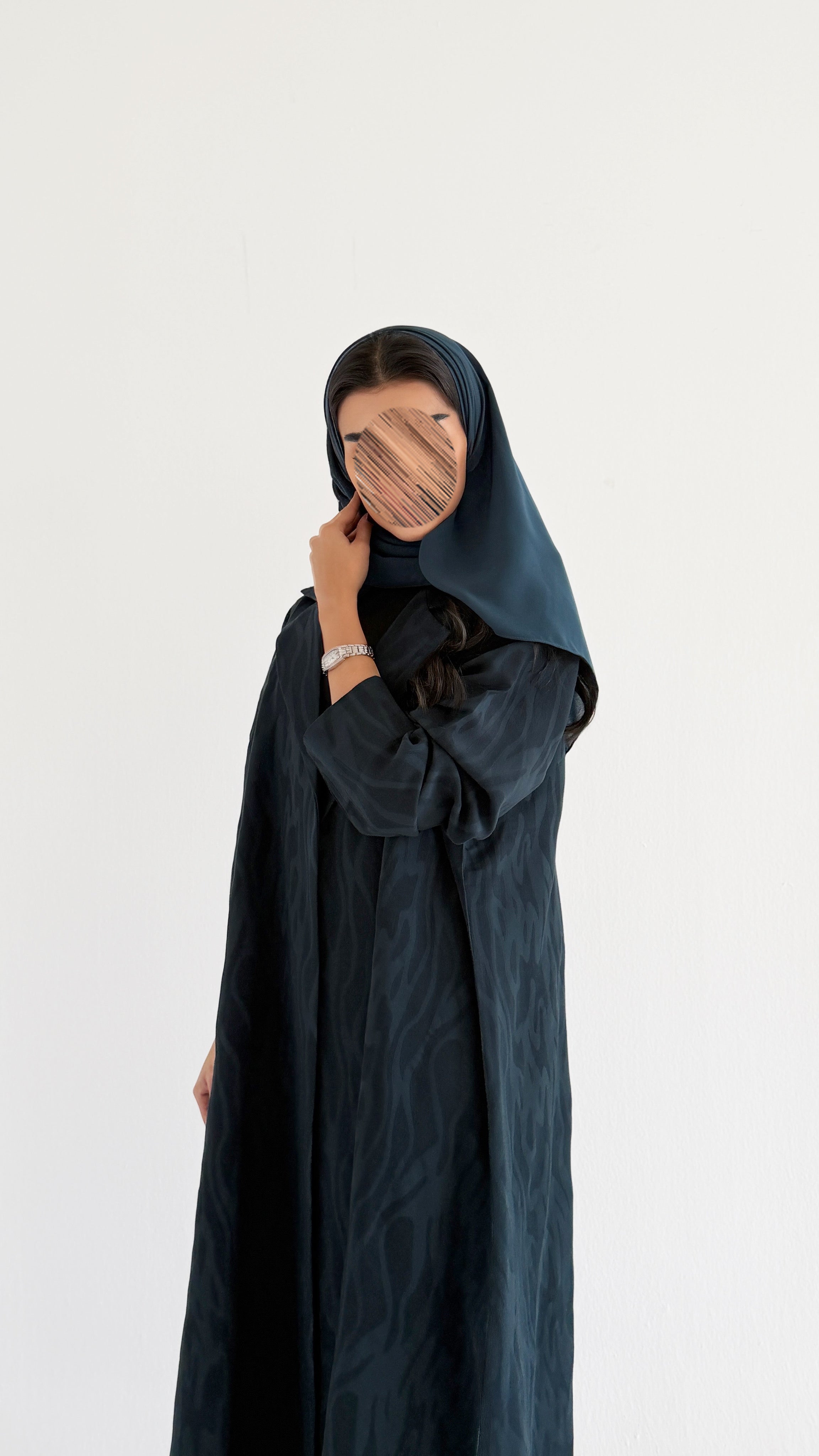 MW2089 - عباية جاكار أنيقة بقصّة بليزر عصرية - Aya