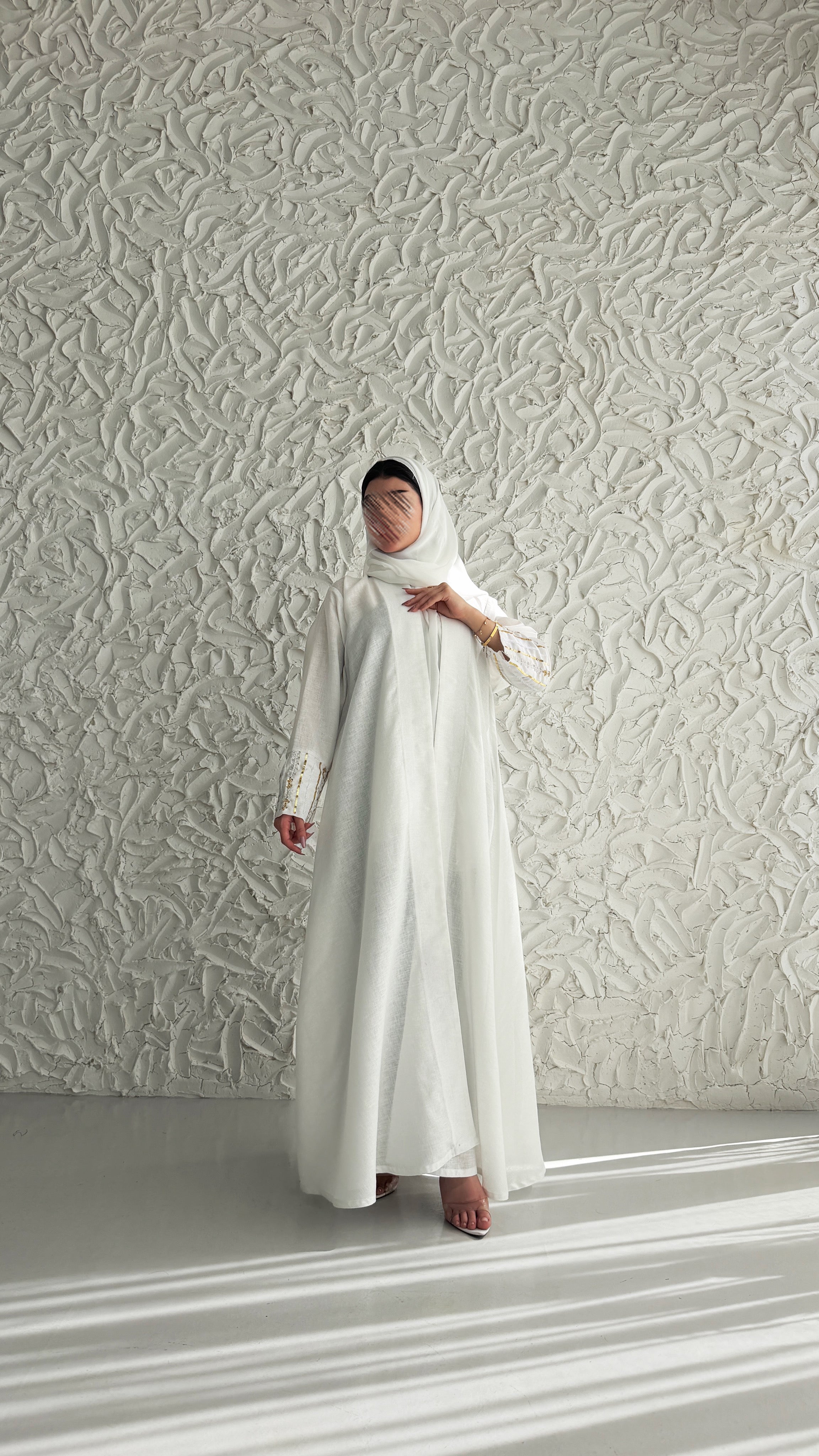 MW2110 - عباية لنن انيقة بقصة نص كلوش عصرية - Aya