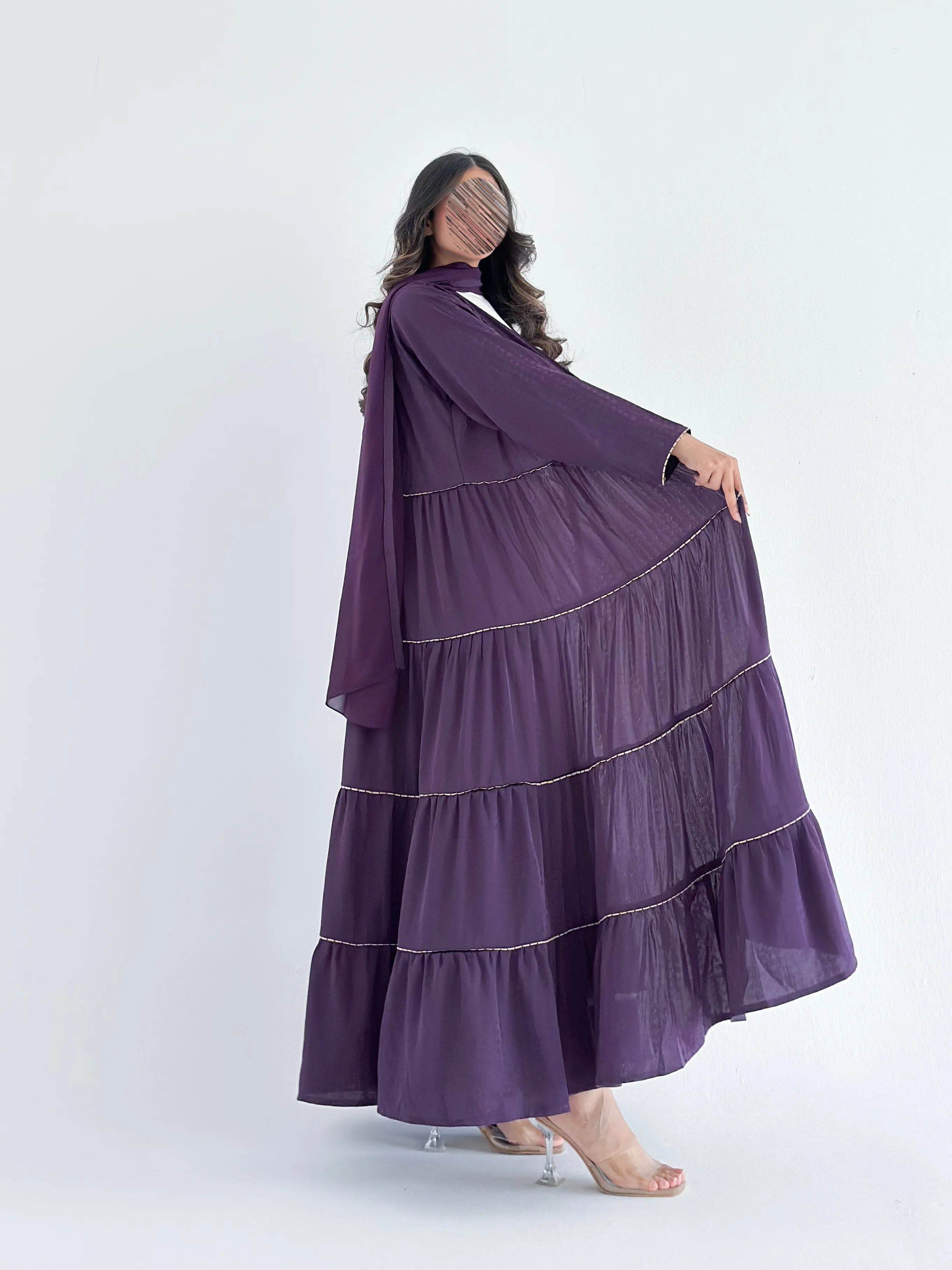 MW435 - عباية بكسرات ومطرزة - Aya