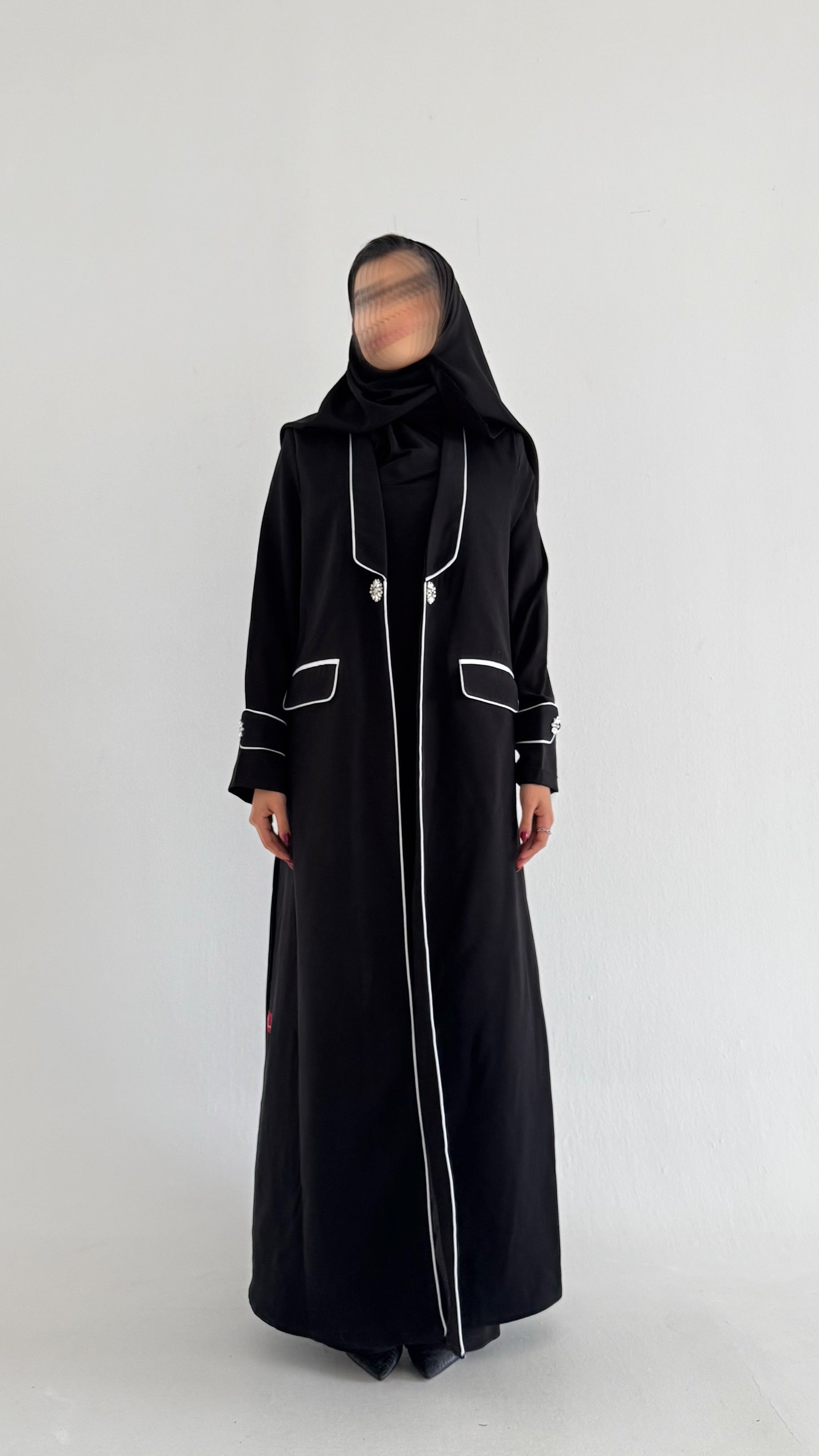 MW1722 - عباية بليزر بقصة نص كلوش - Aya