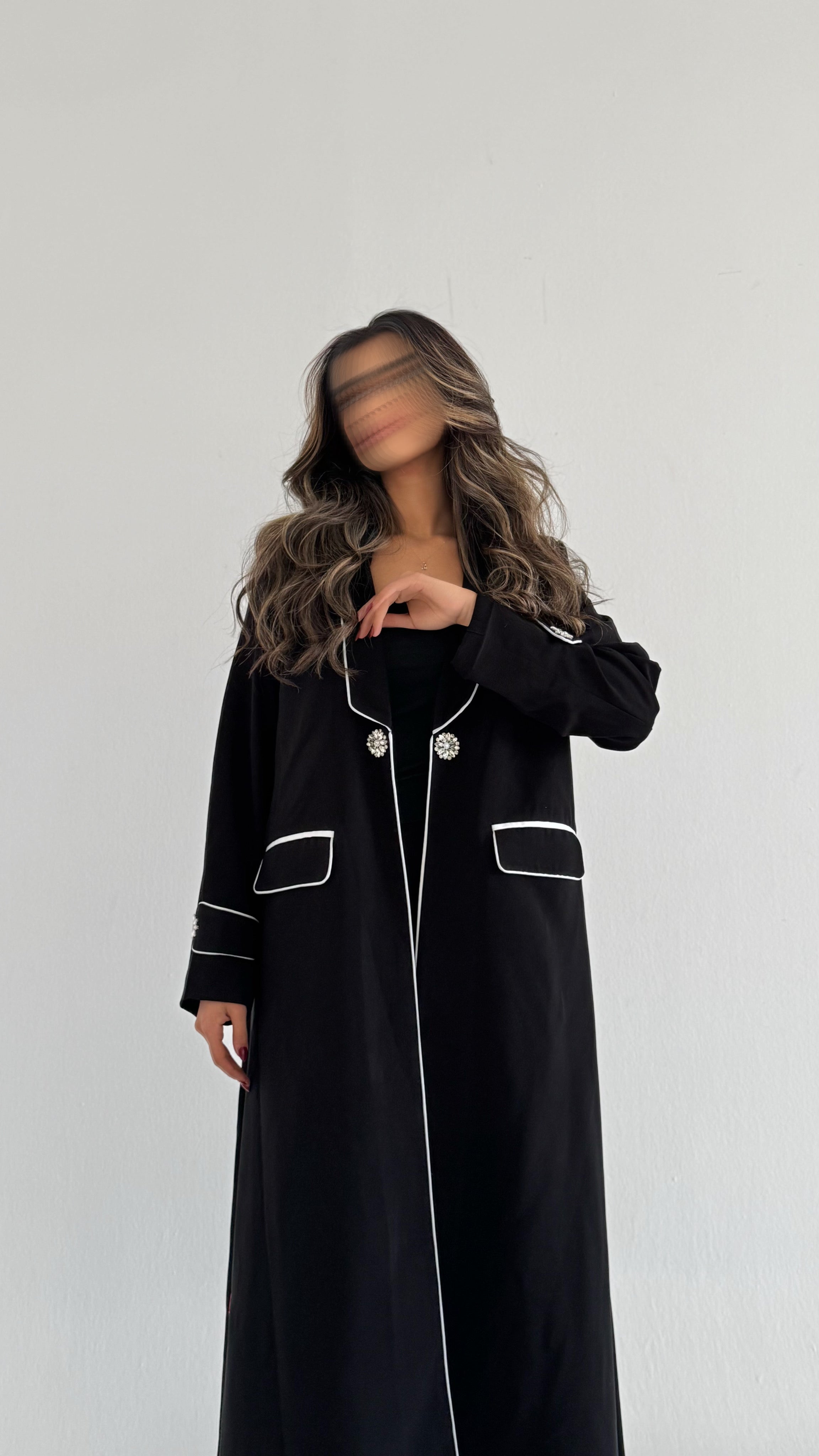 MW1722 - عباية بليزر بقصة نص كلوش - Aya