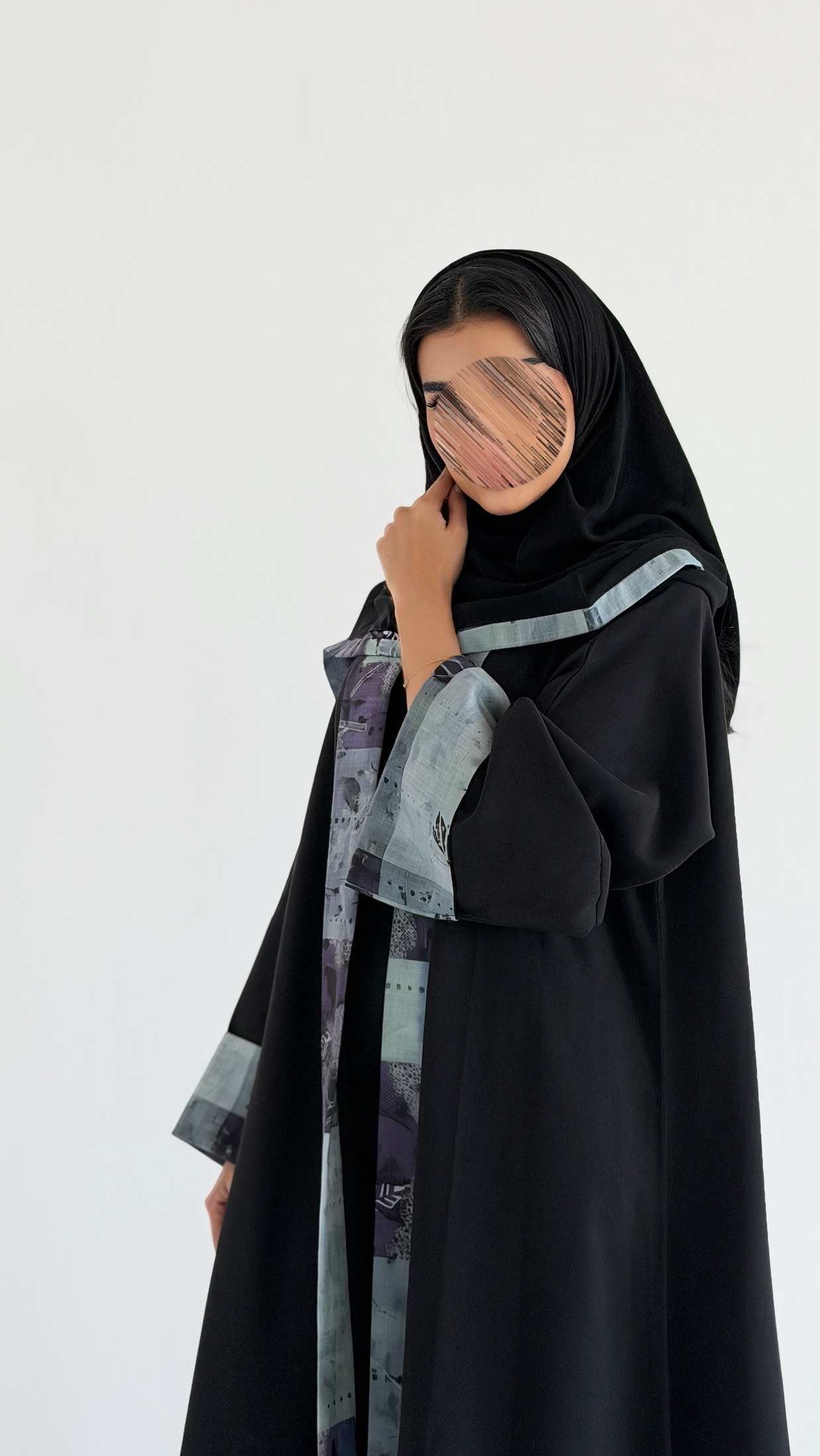 MWT1118 - عباية كريب مع تدخيلة لنن طباعة - Aya