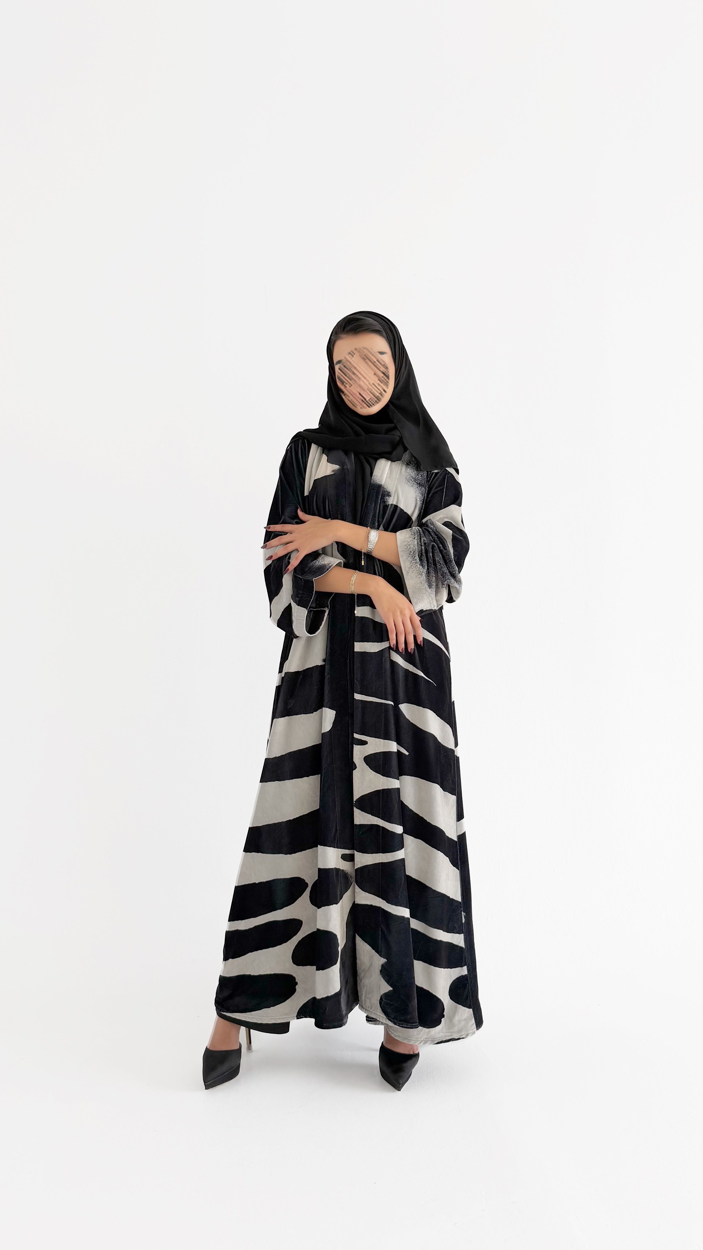 MWT625- عباية مخمل طباعة - Aya