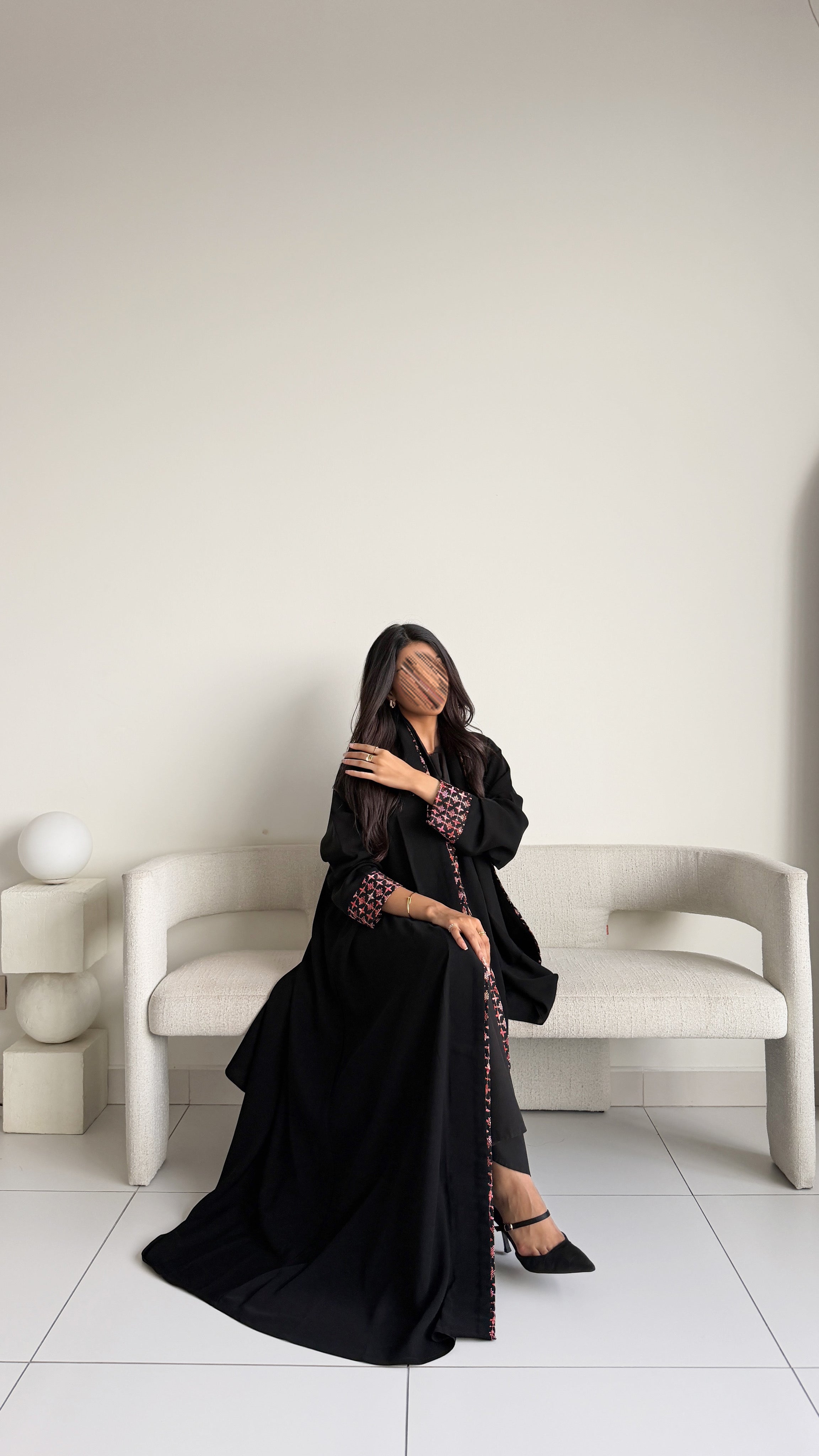 MWT5060 - عباية كريب اسود مع قماش برتقالي قيطان - Aya